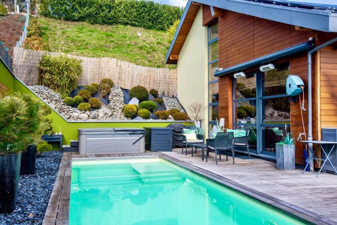 Exquisite 5-Bedroom Villa in Arzier for Families by GuestLee