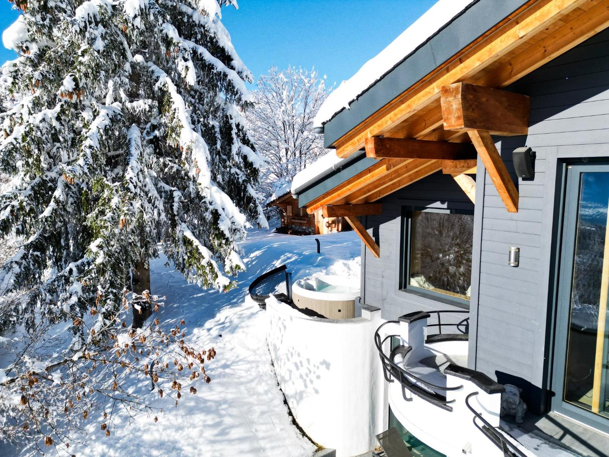 Sumptuous Chalet with Breathtaking views by GuestLee