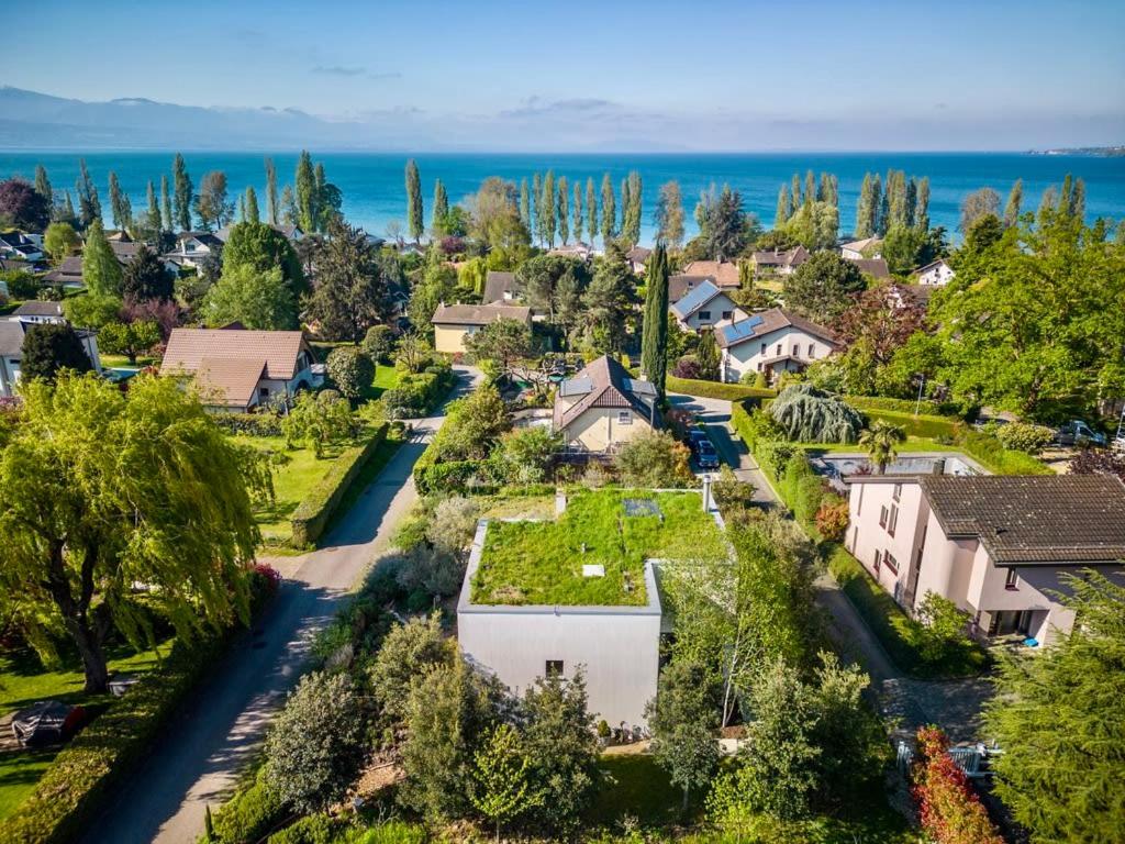 Villa Serenity Sustainable Luxury Retreat by GuestLee