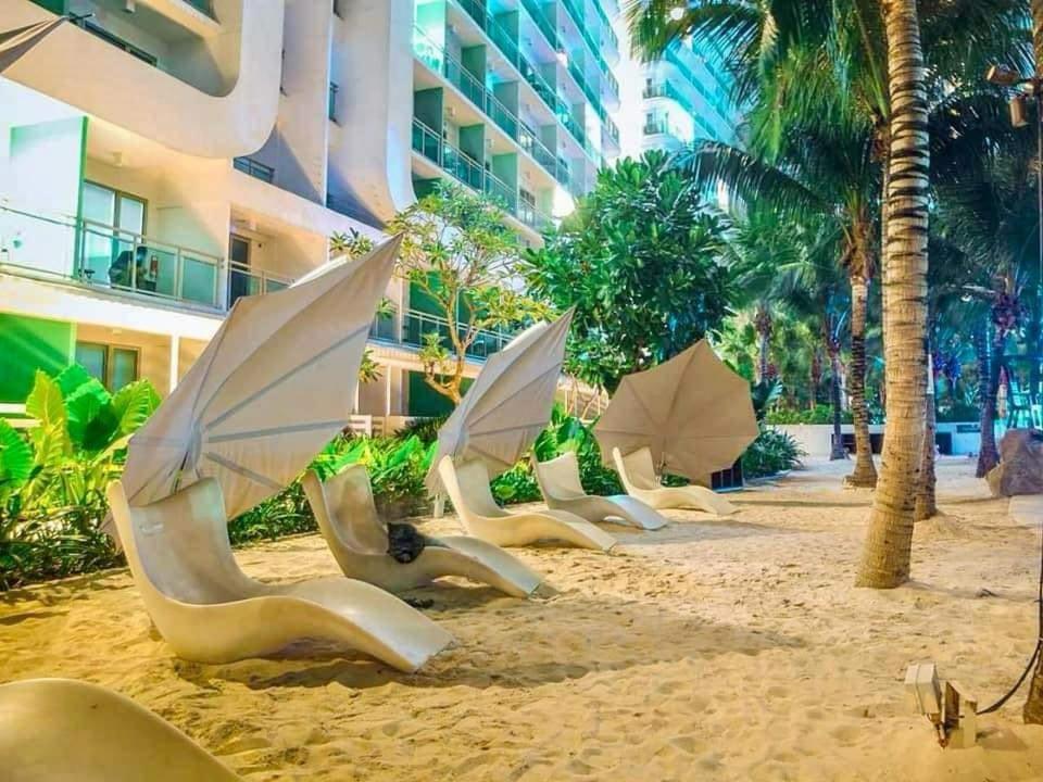Azure Miami tower by Cozycorner Staycation view 4