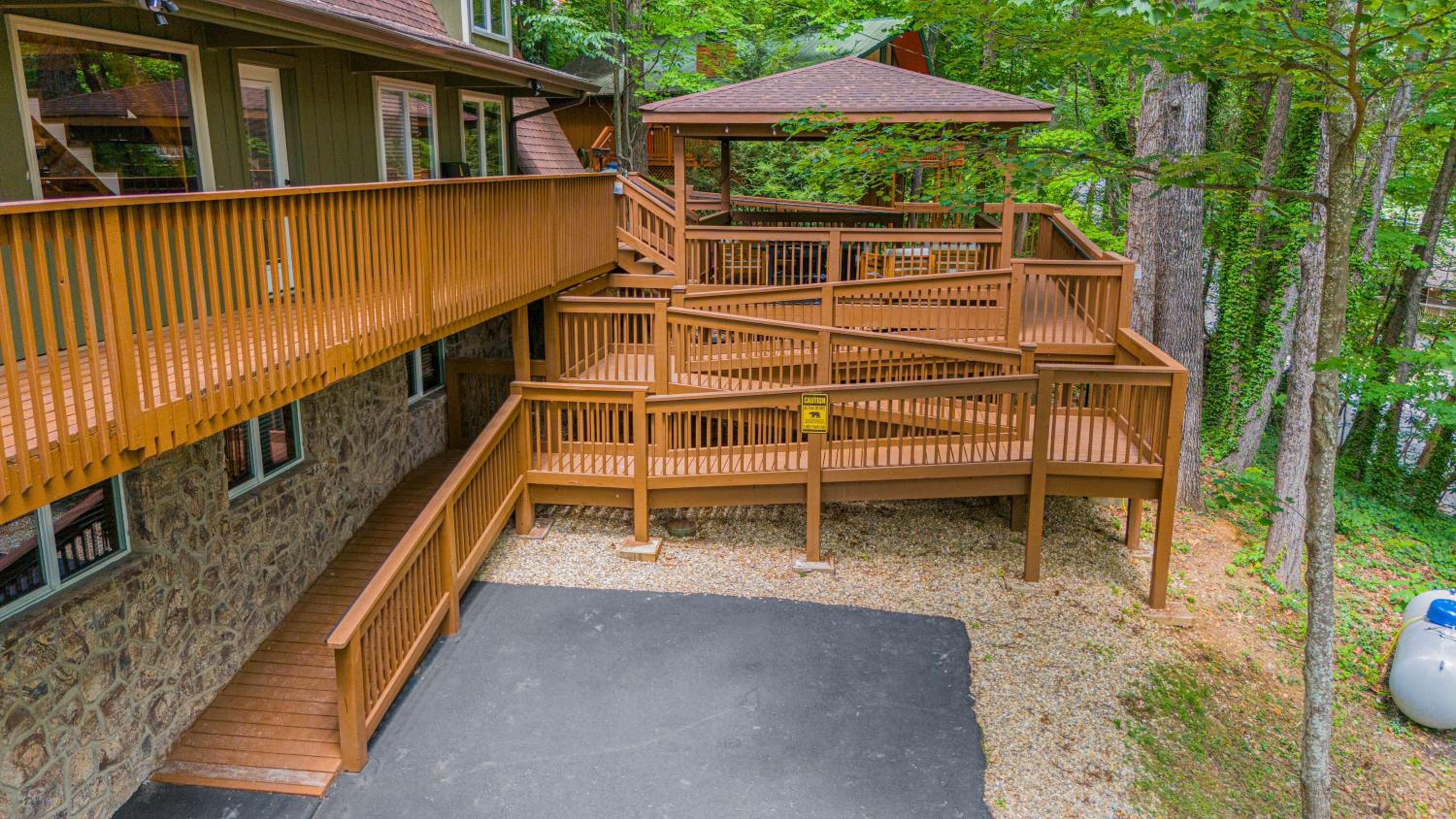 High Bear Activity, Handicap Ramp, Hot Tub, Fire Table, Game Room, Family Cabin view 4