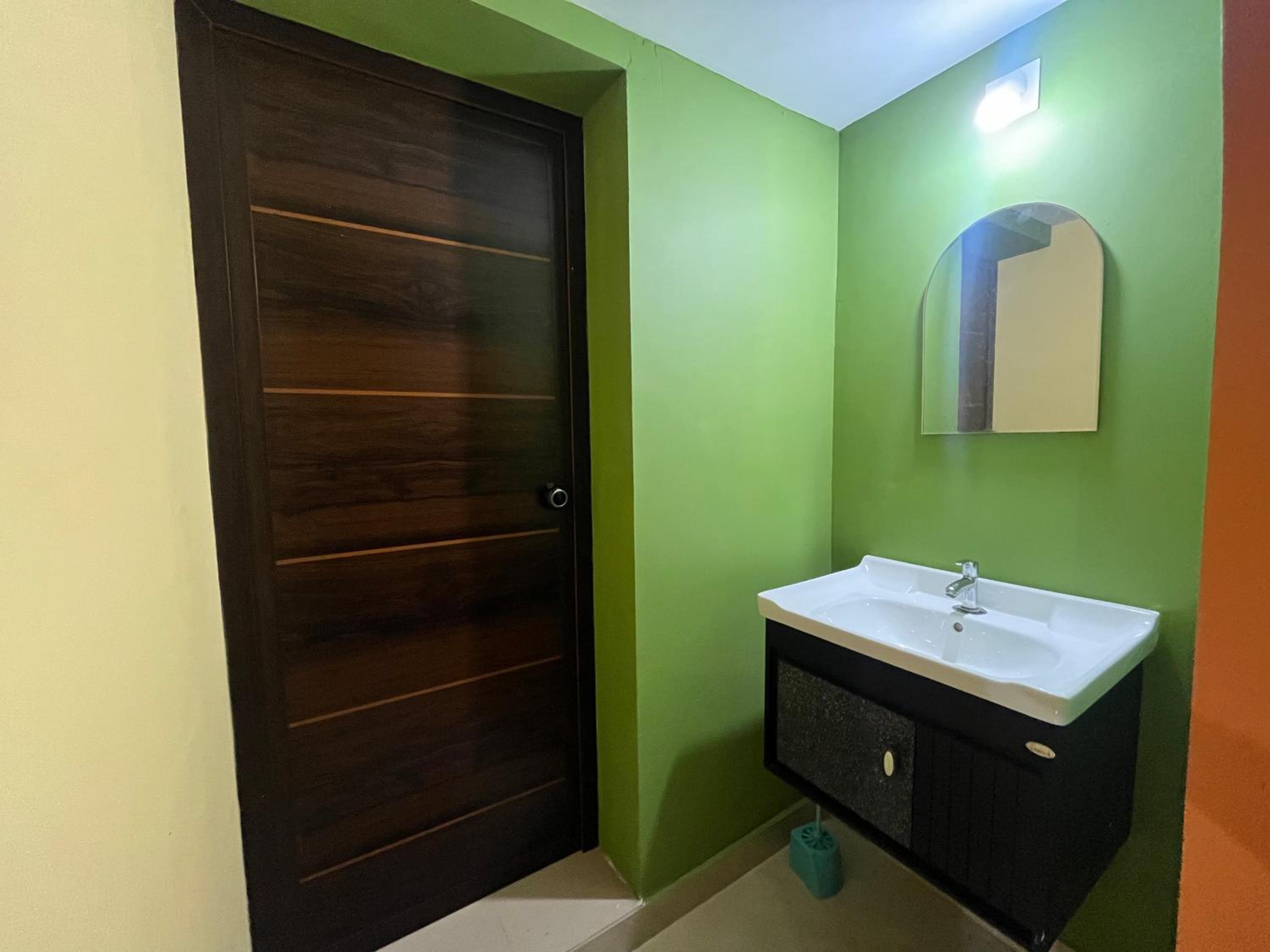 Orange Homestay
