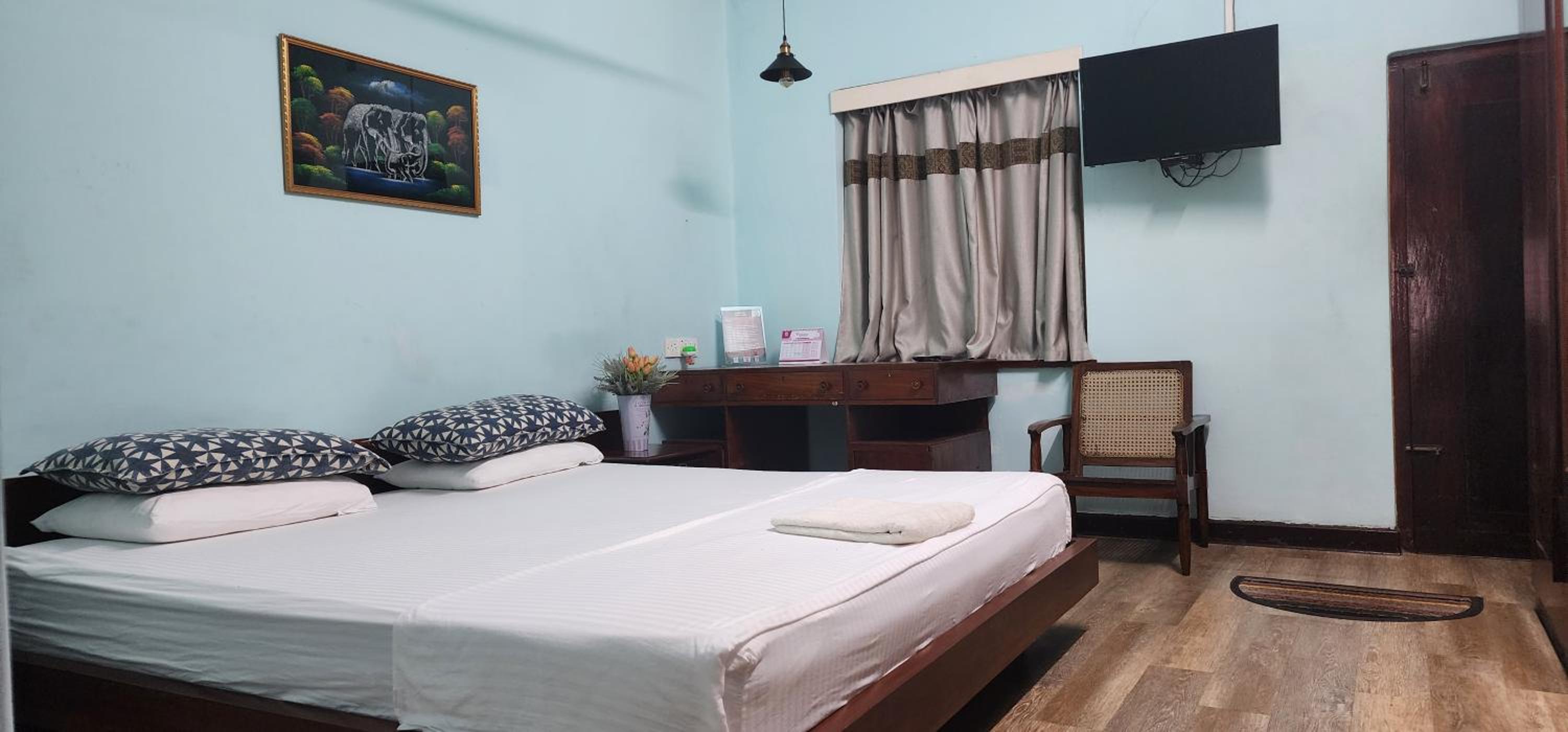 CHARAKAMA Guest Bungalow - GAMPAHA view 5