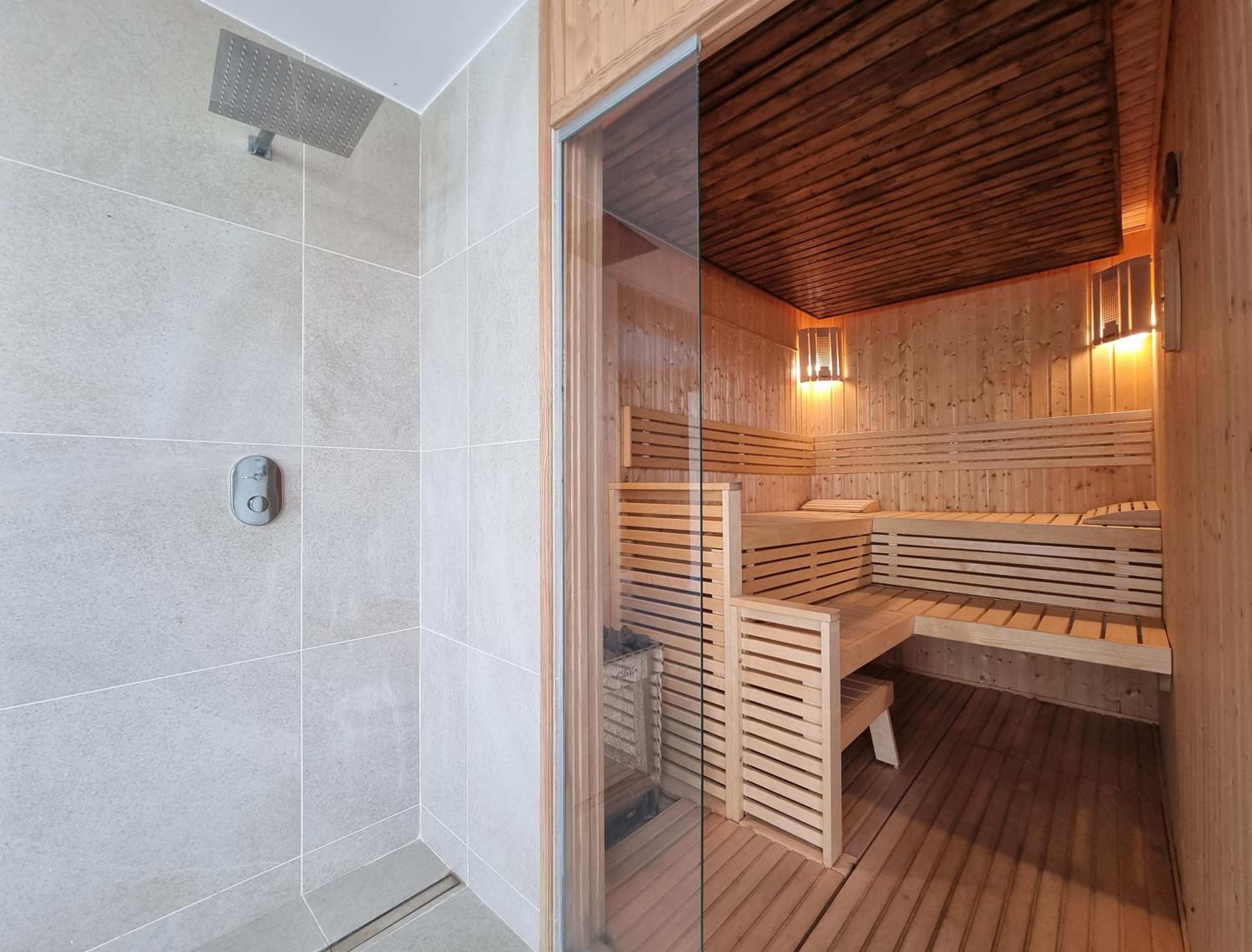 Allonbay Mediterranean Apartments by NRAS
