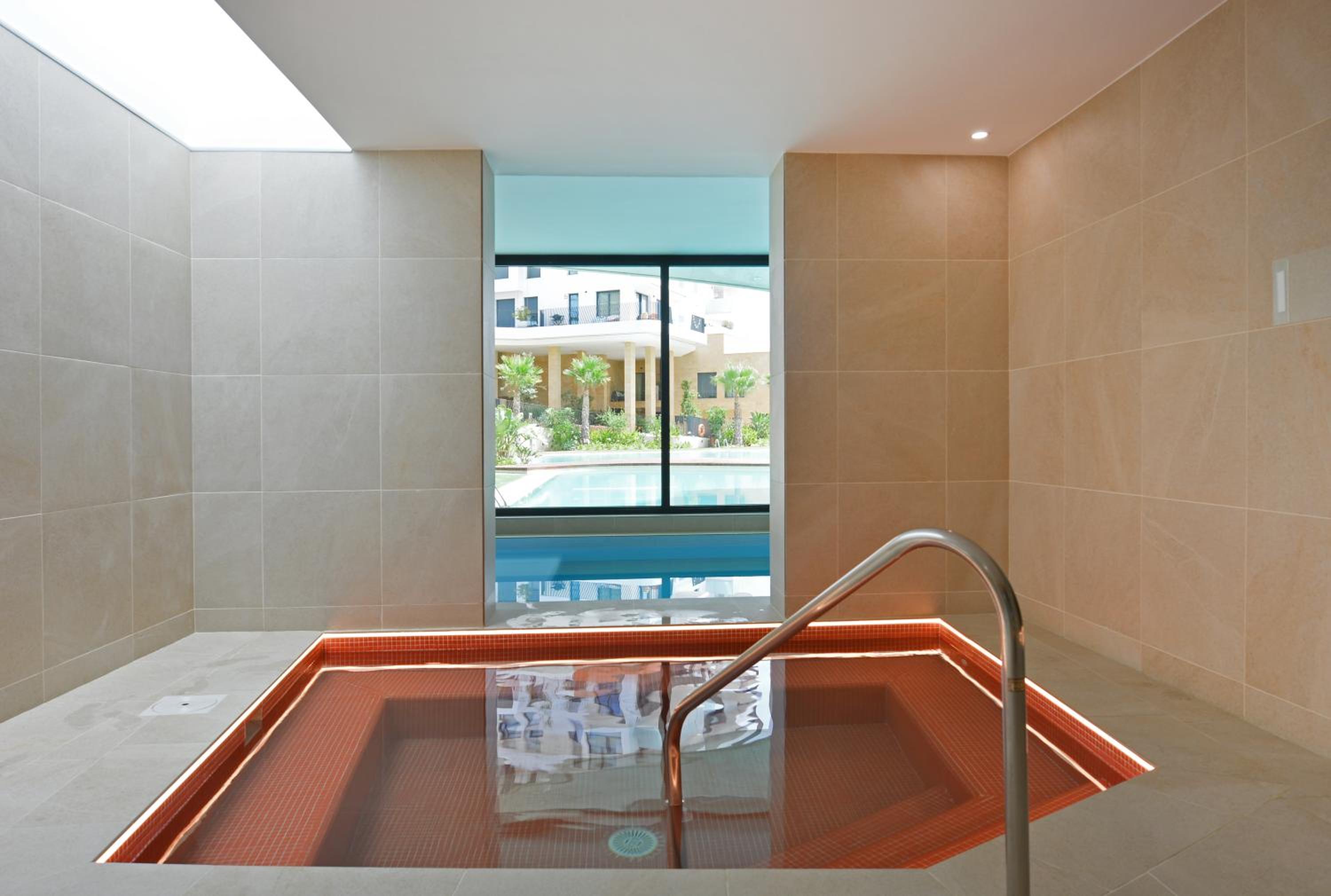 Allonbay Mediterranean Apartments by NRAS