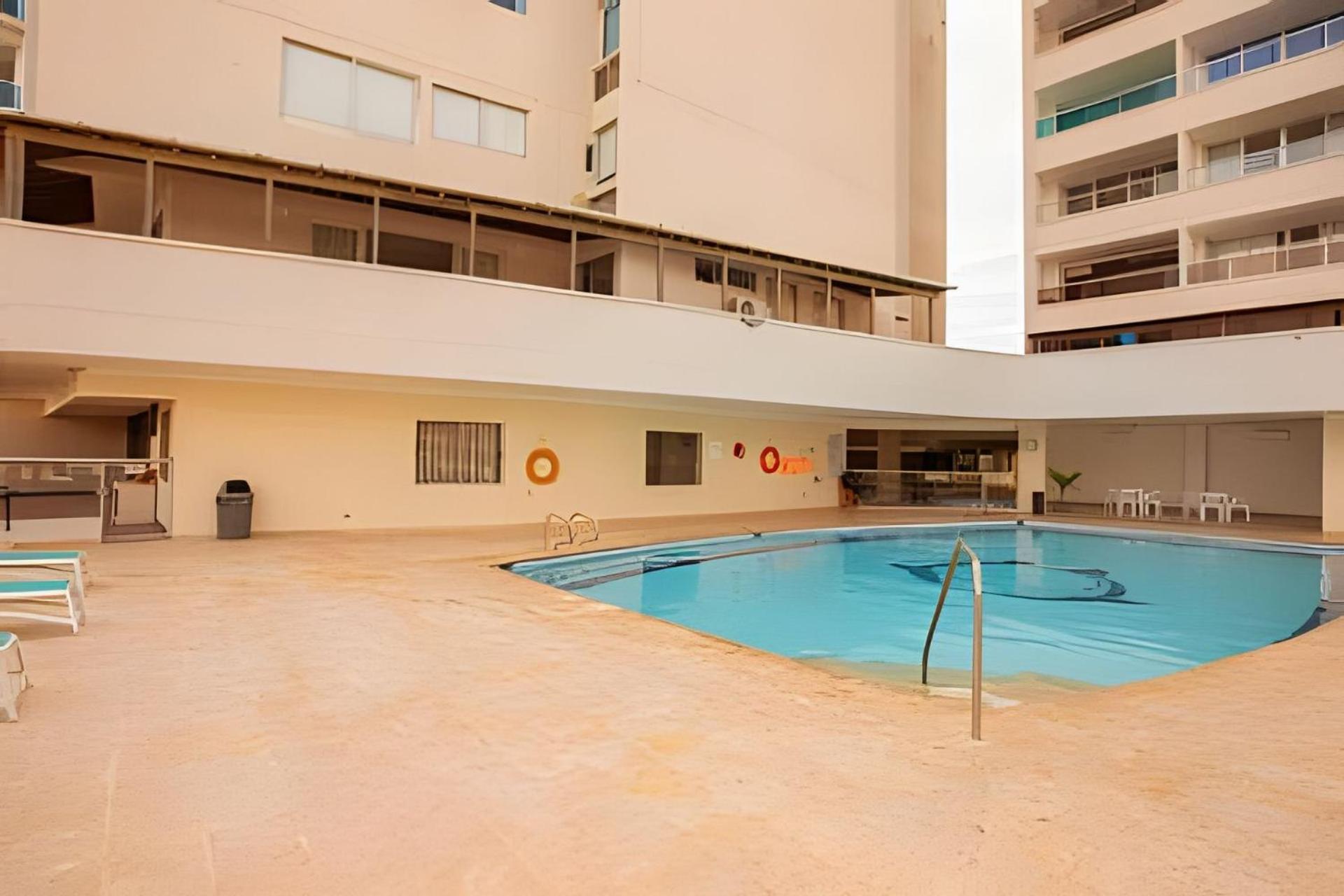 Laurdhomes Laguito Loft Hot Ware 1Bath, lake view