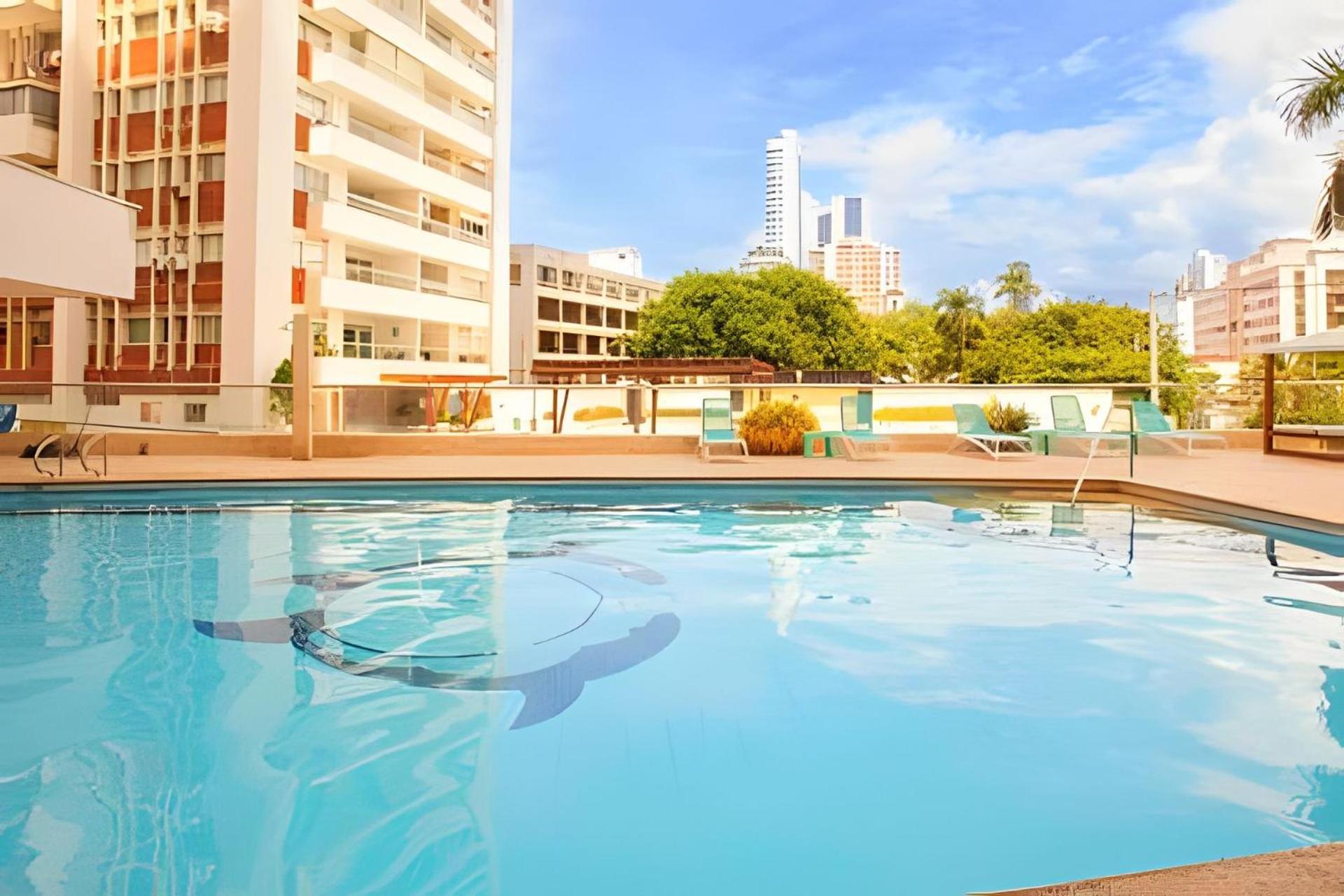 Laurdhomes Laguito Loft Hot Ware 1Bath, lake view