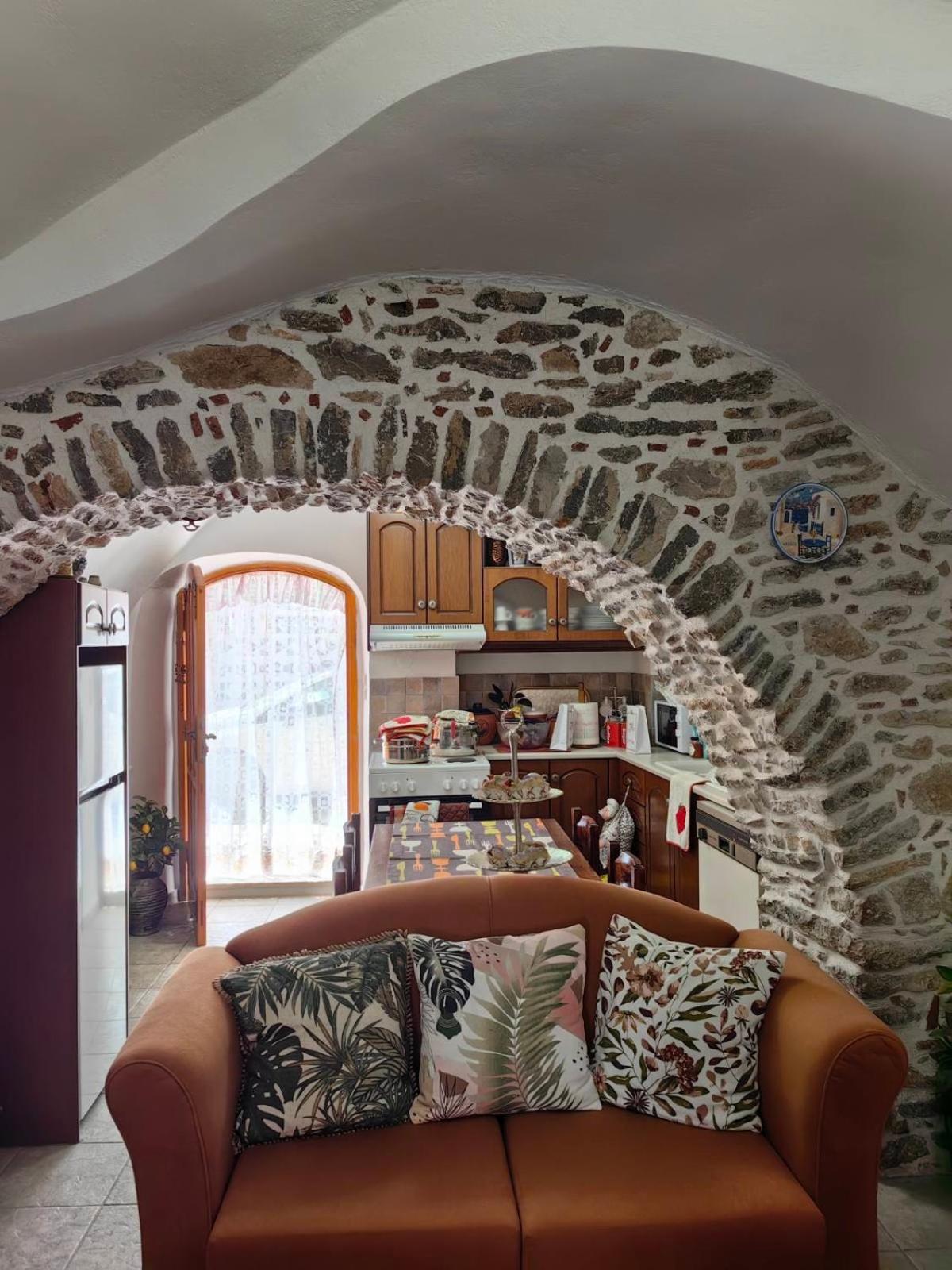 Hal Camara Casa view 2