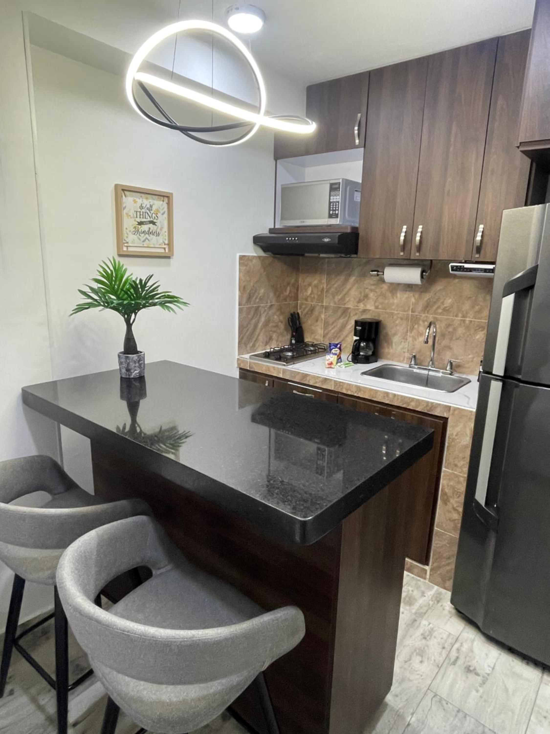 Pretty & Modern Private Studio 202