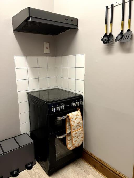 Jubilee View, Studio Apartment in Matlock Bath view 2