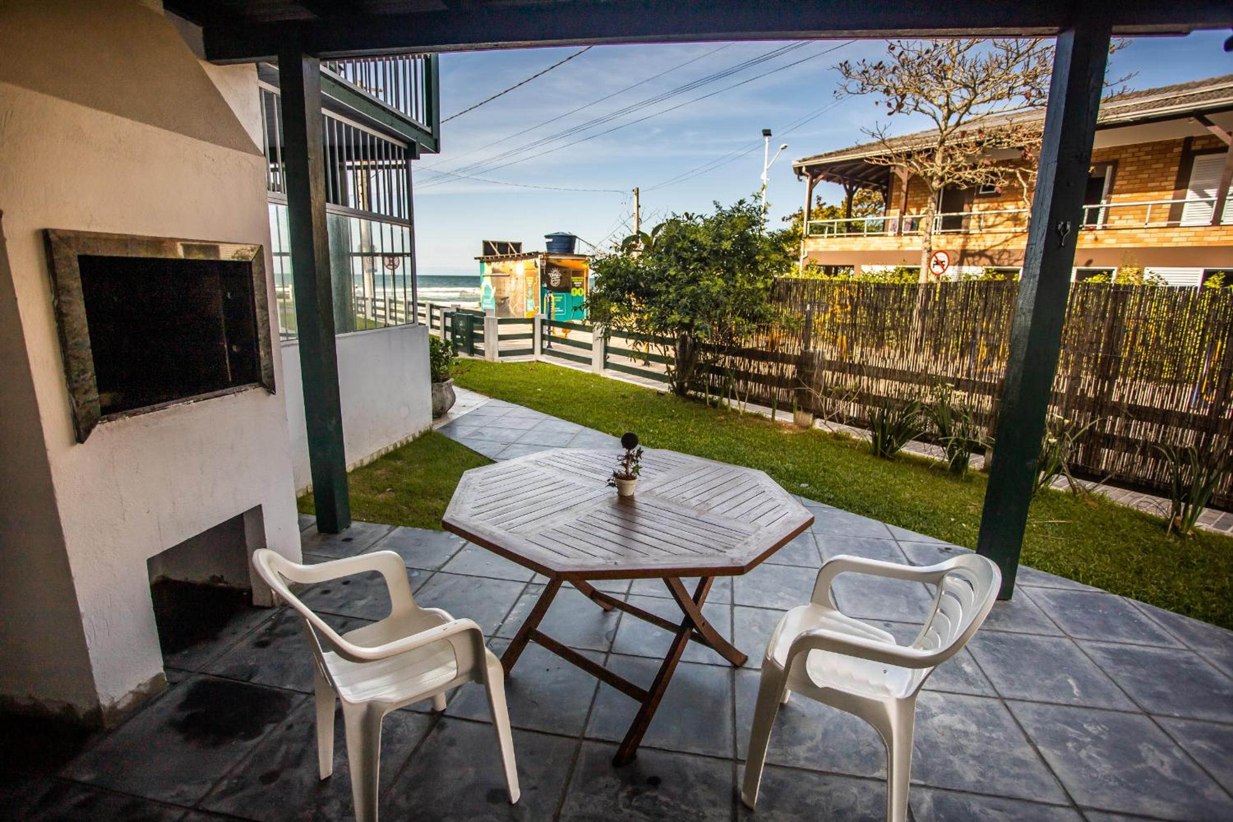 Duplex No 01 de 2 quartos frente ao mar