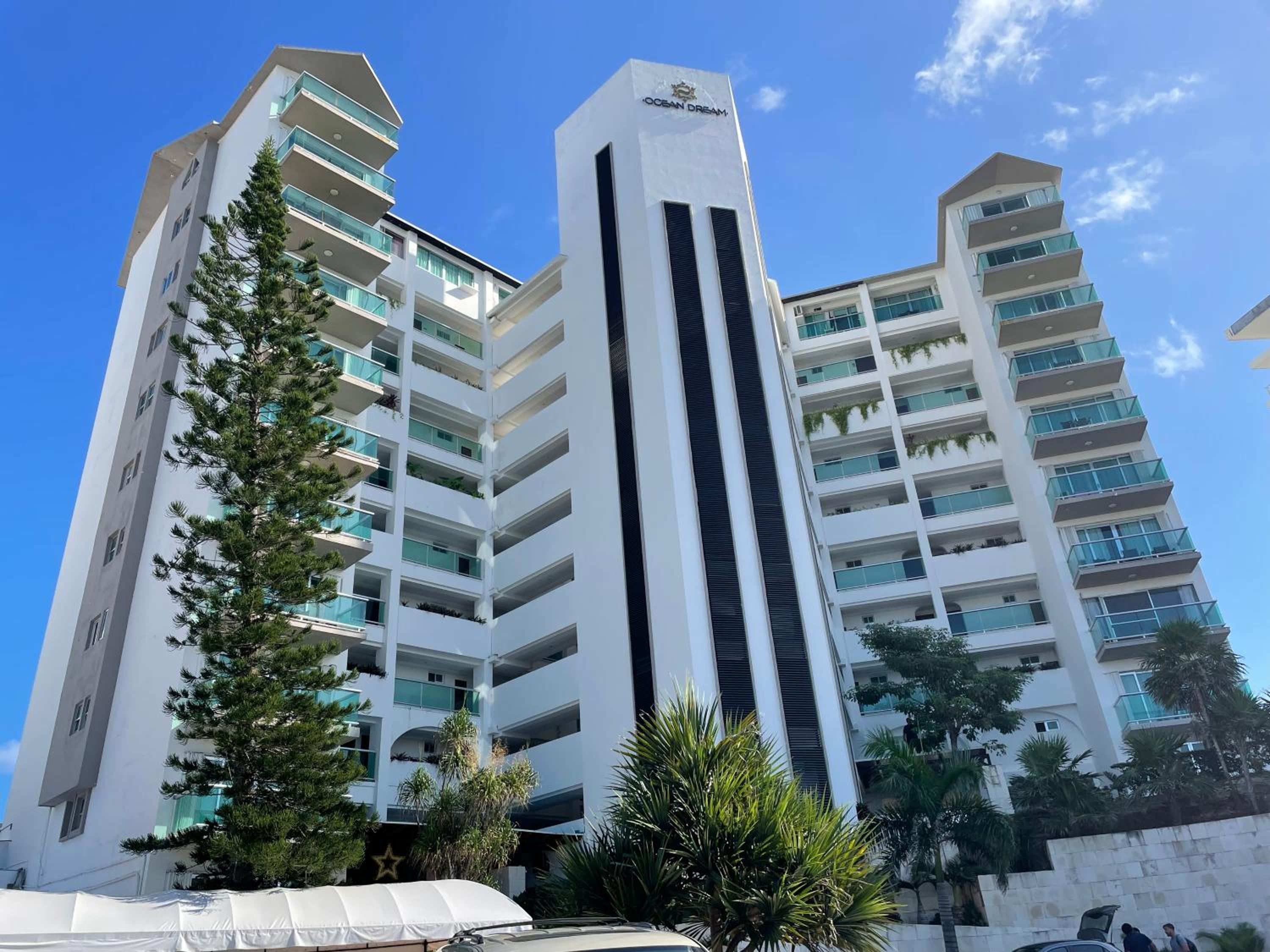 Beachfront Apartment by Andiani Travel