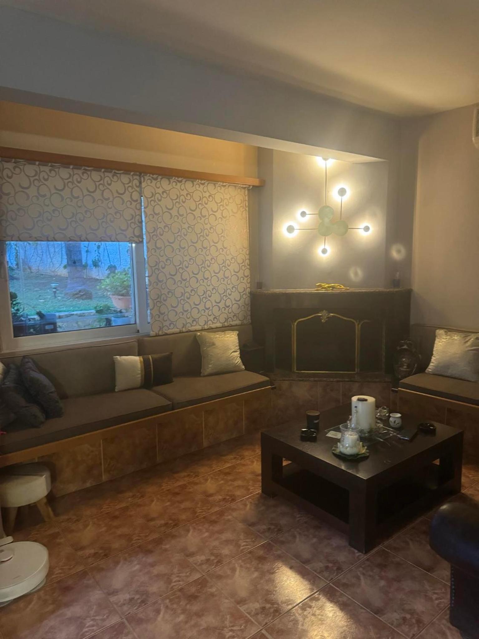 luxury house airport