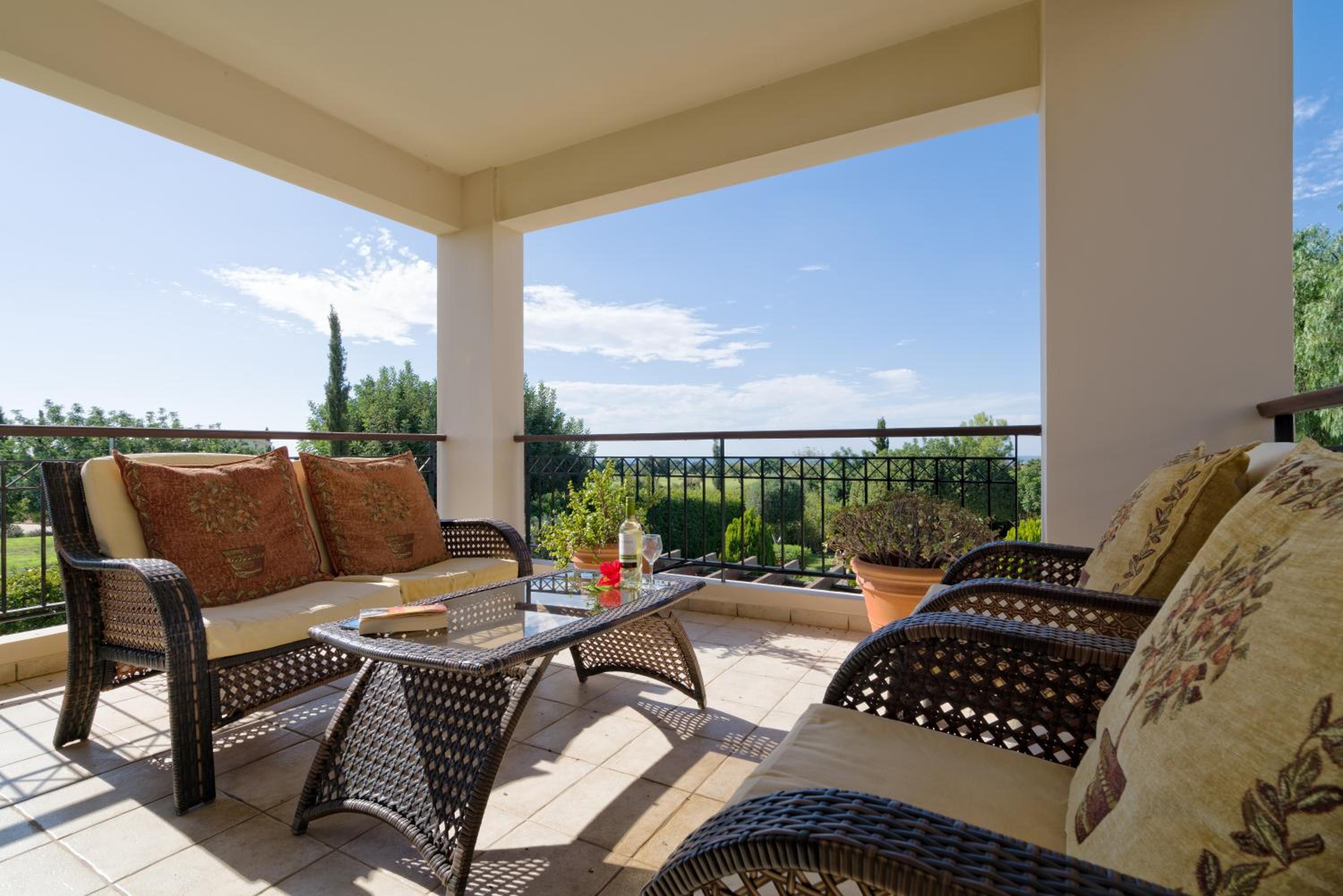 3 bedroom Villa Anarita with private pool, Aphrodite Hills Resort