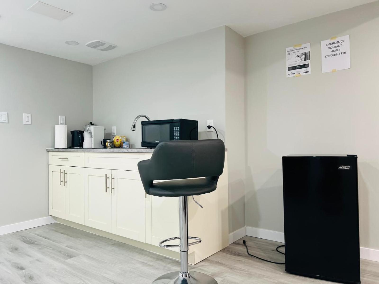 Luxury Private Suite with Separate Entrance