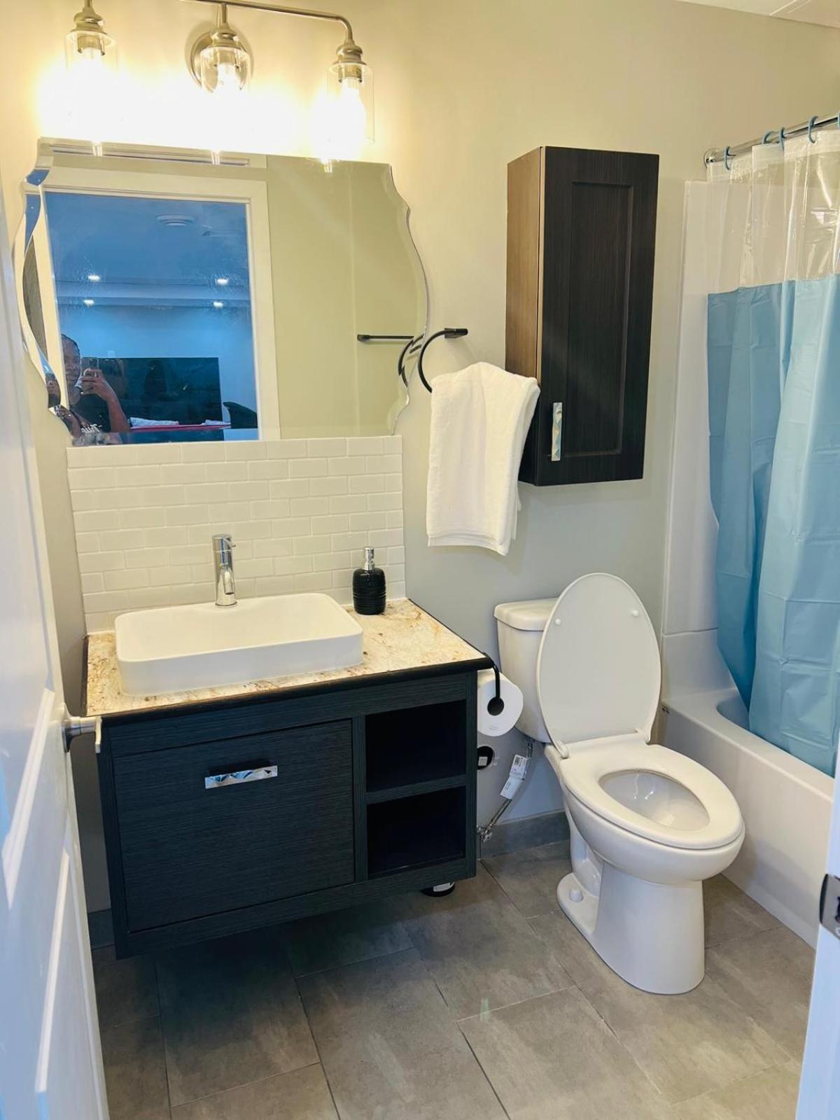 Luxury Private Suite with Separate Entrance