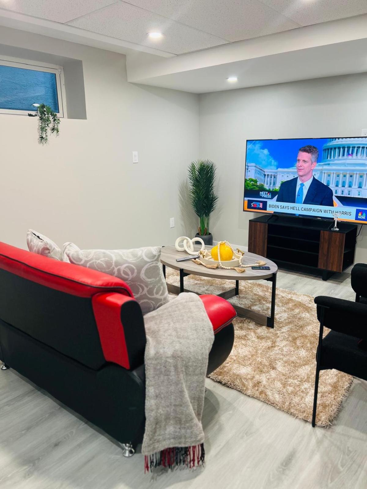 Luxury Private Suite with Separate Entrance