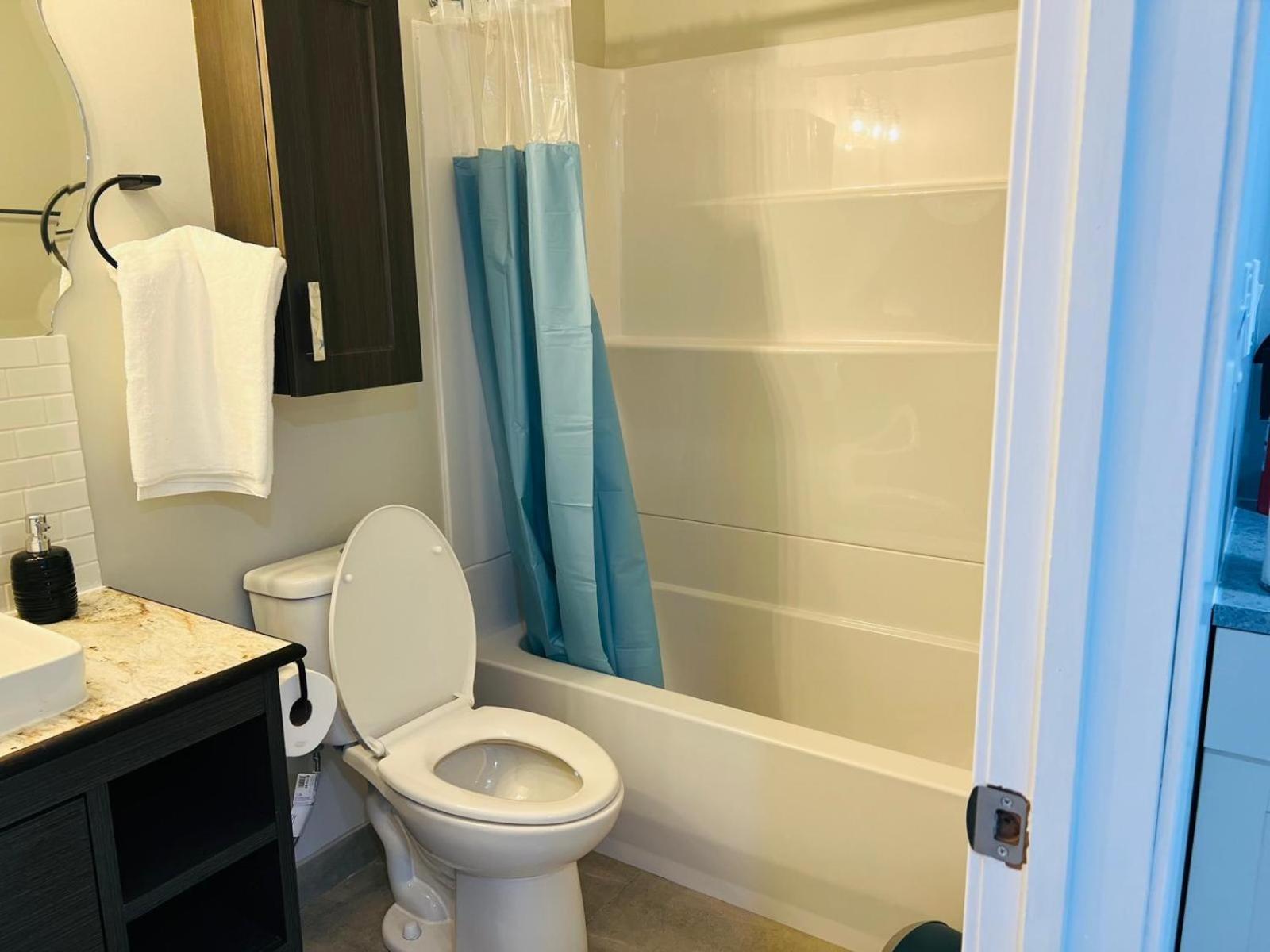 Luxury Private Suite with Separate Entrance