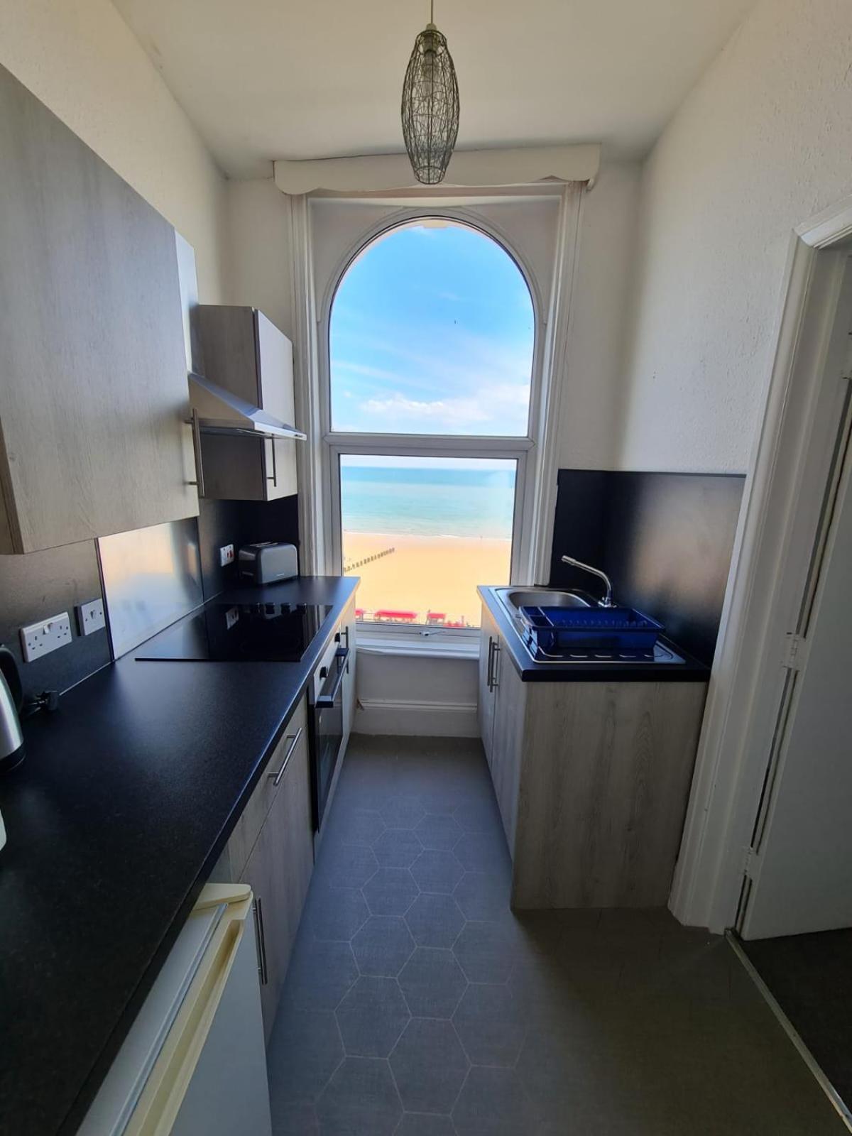 Farina No5, Sea view studio sleeping 2 guests view 5