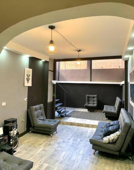 Prestige Suite 3 ICON Lleras Park