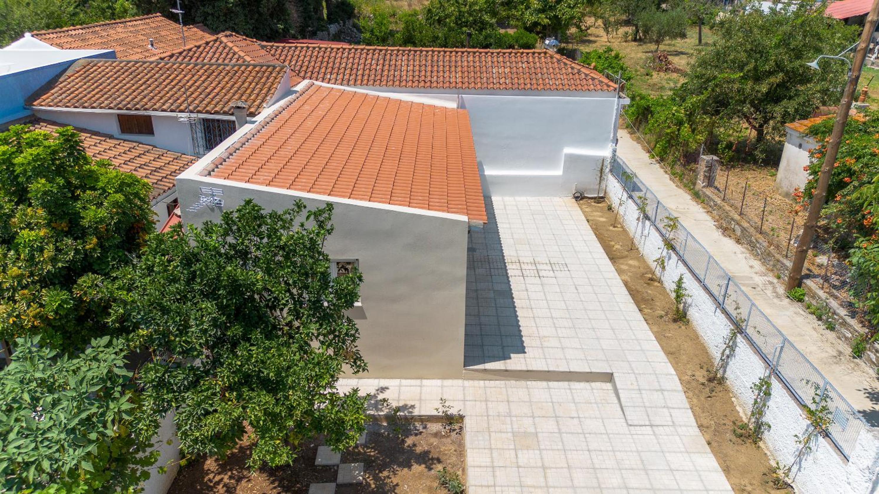Paisios Holiday Home