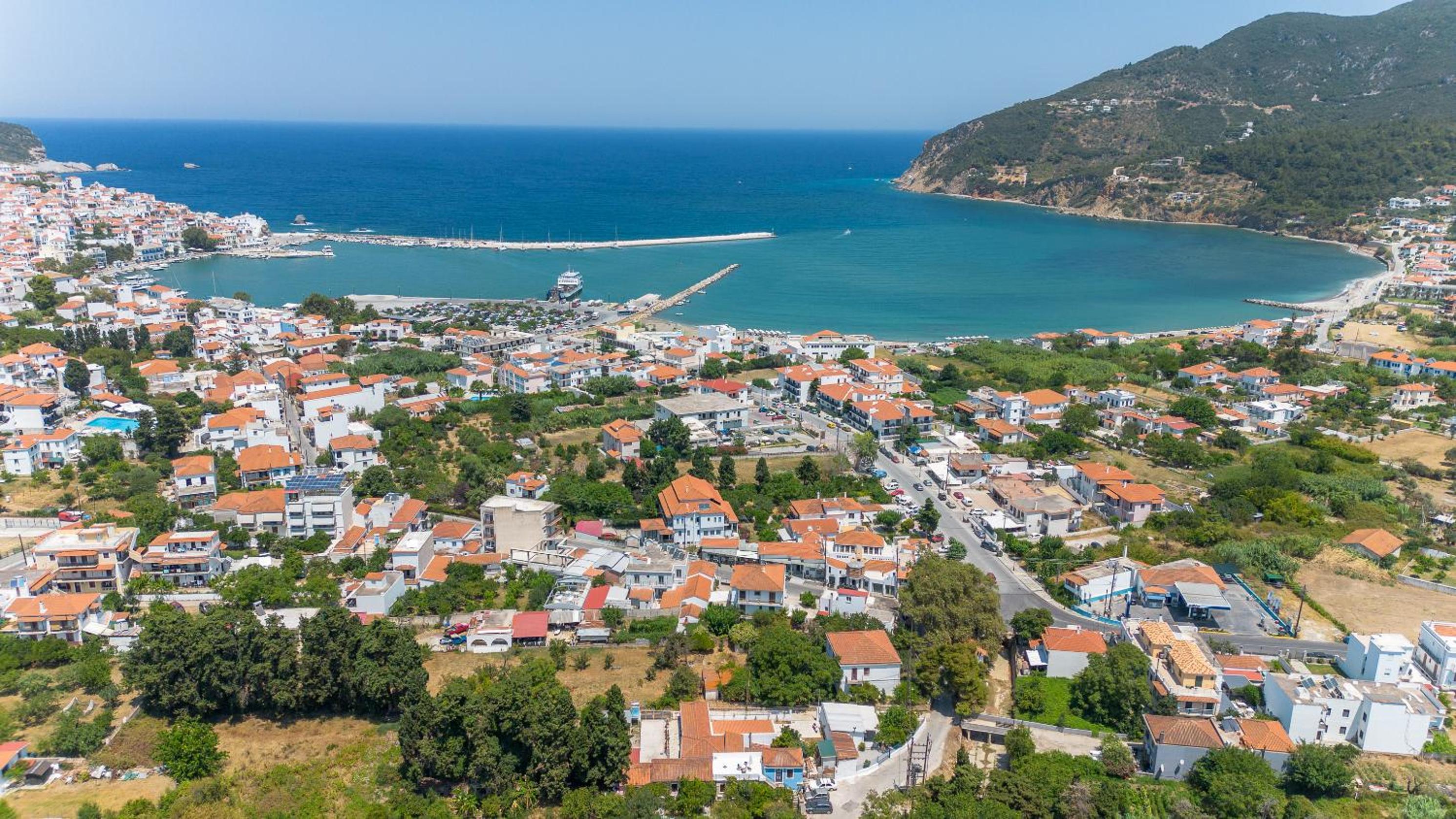Paisios Holiday Home