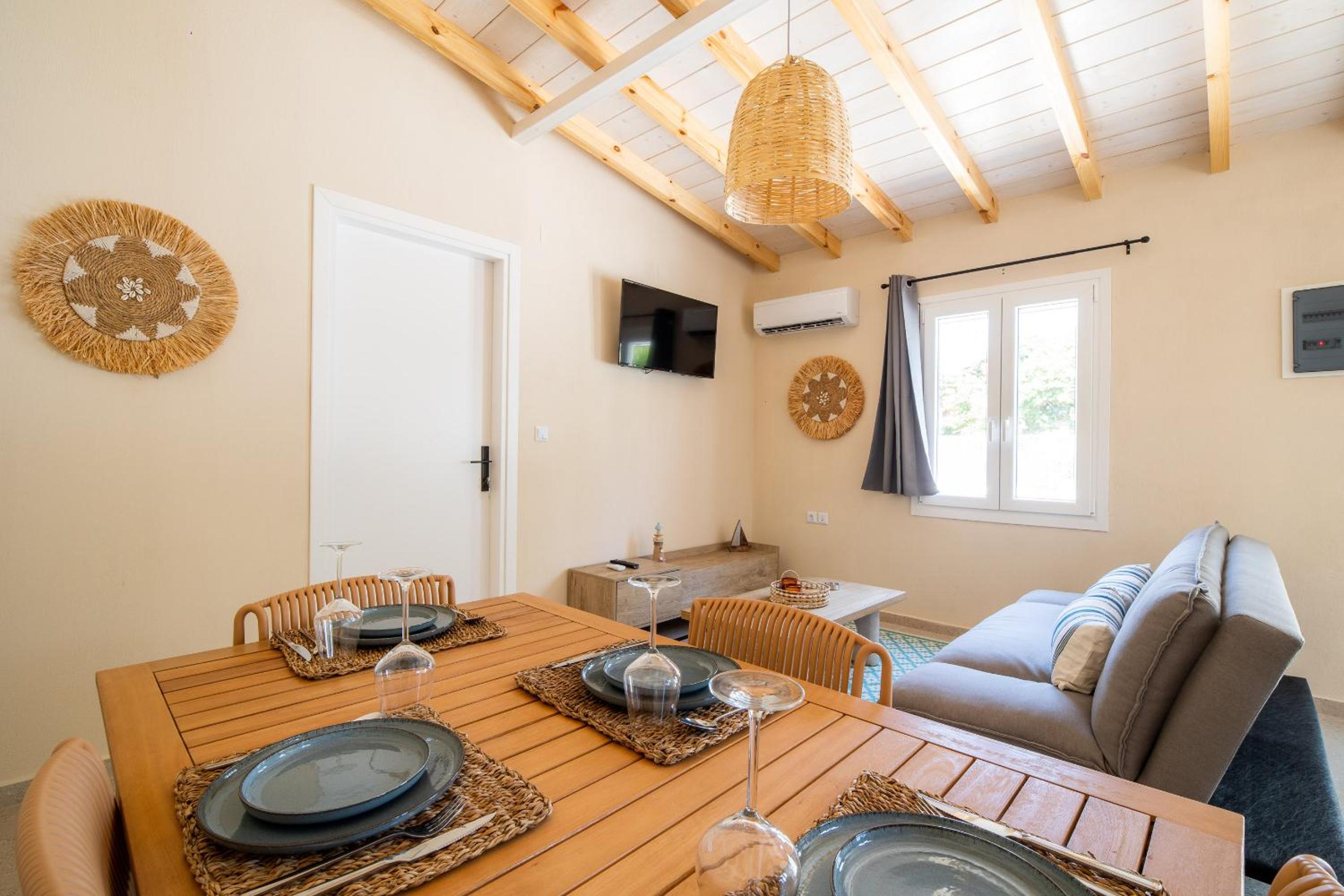 Paisios Holiday Home