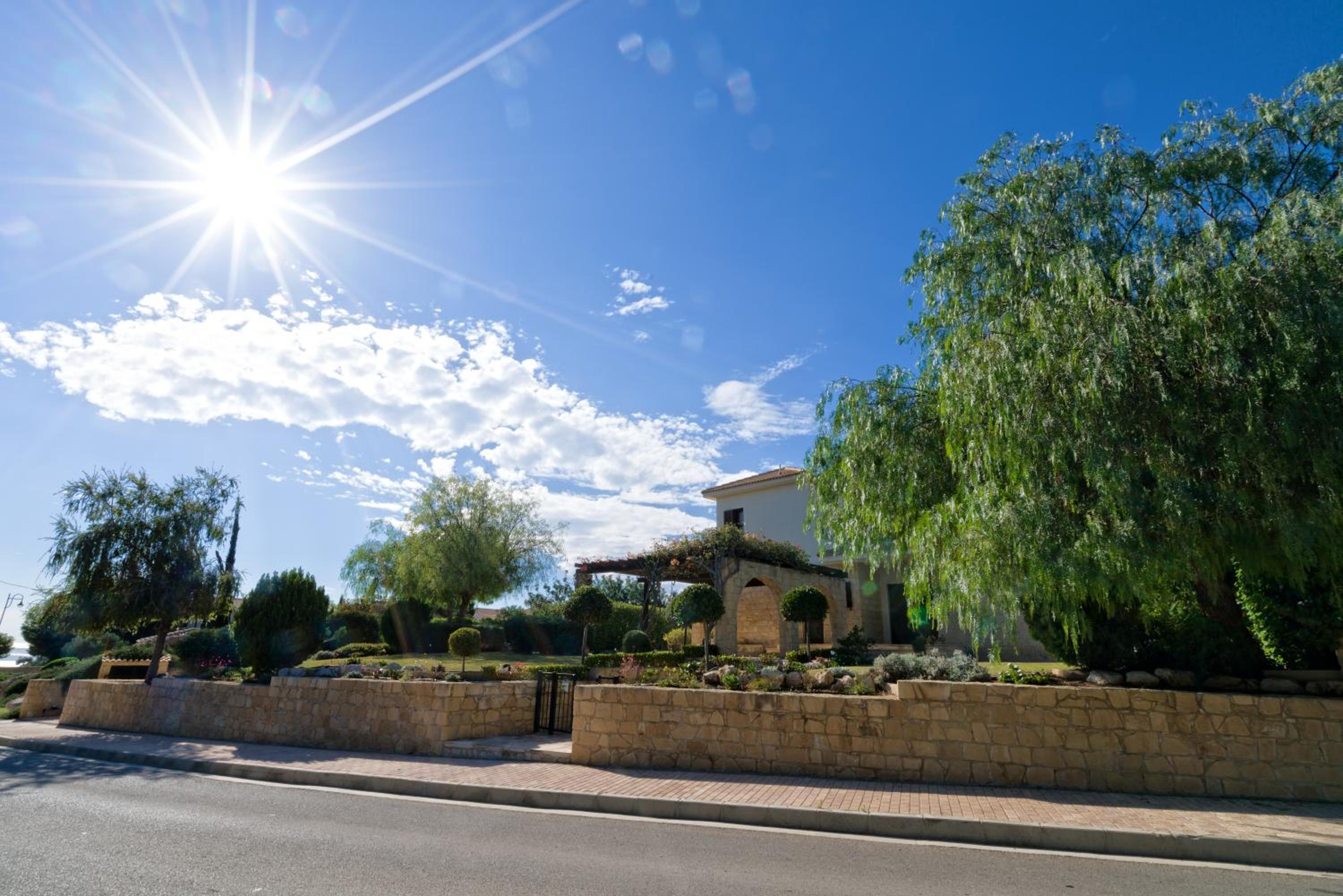 3 bedroom Villa Anarita with private pool, Aphrodite Hills Resort