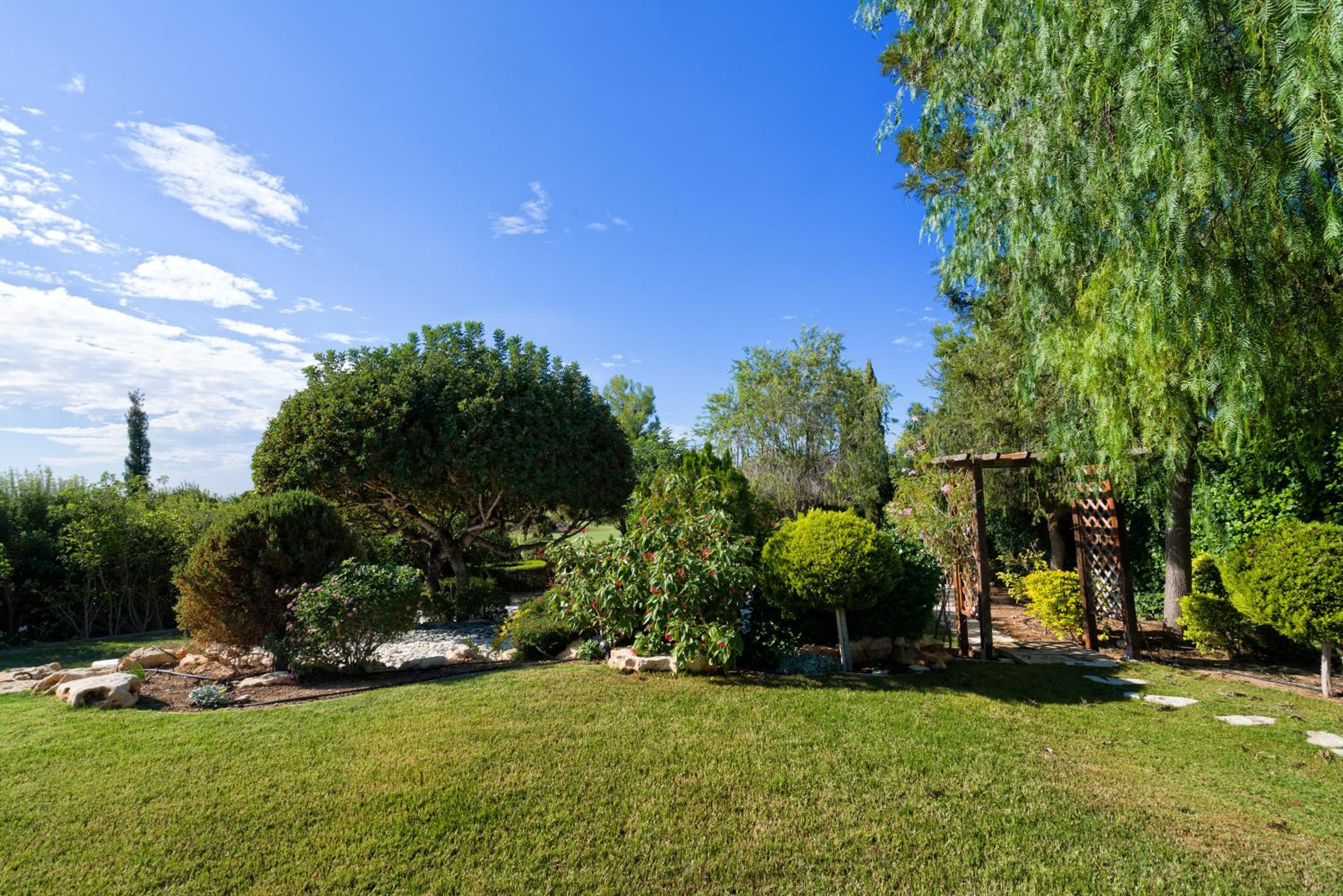 3 bedroom Villa Anarita with private pool, Aphrodite Hills Resort