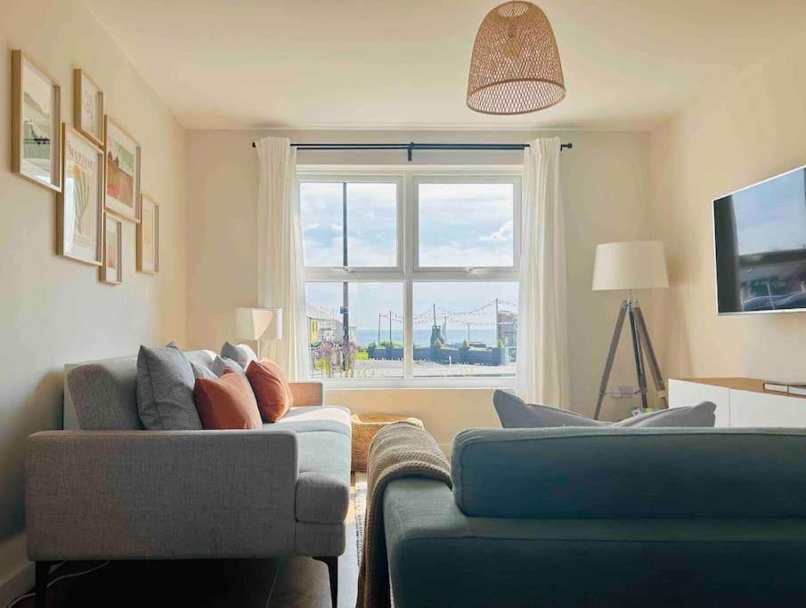 Sea view Fraser Cottage 2BDR - Great Location