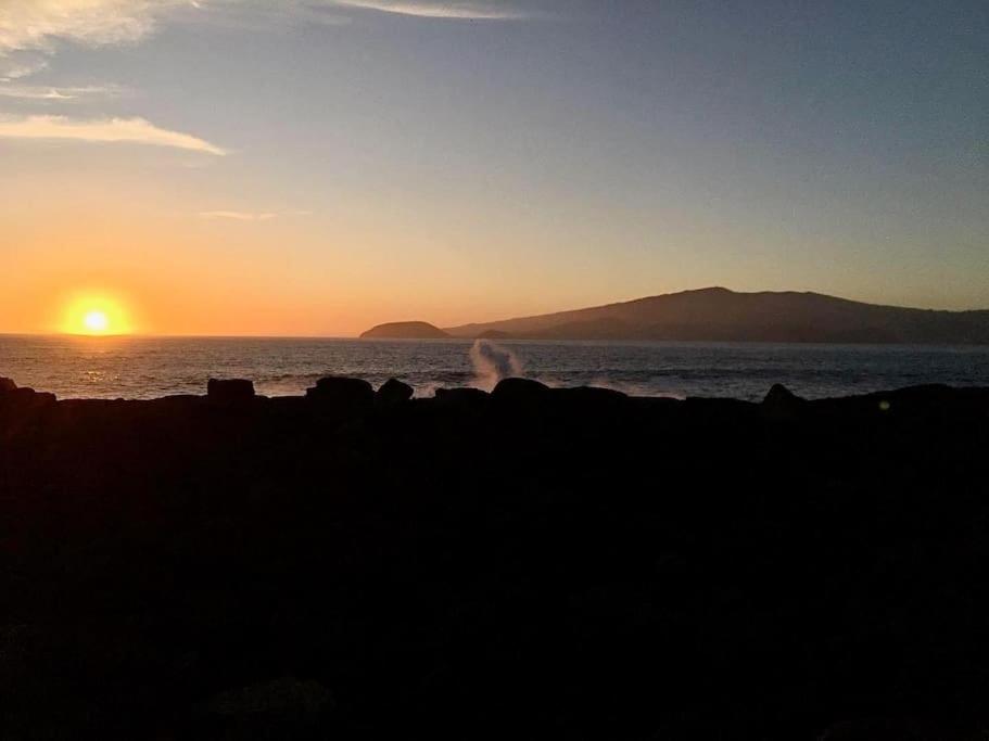 Pico Island Villas 22 - Ocean Front & UNESCO Heritage Century-Old Grapevines