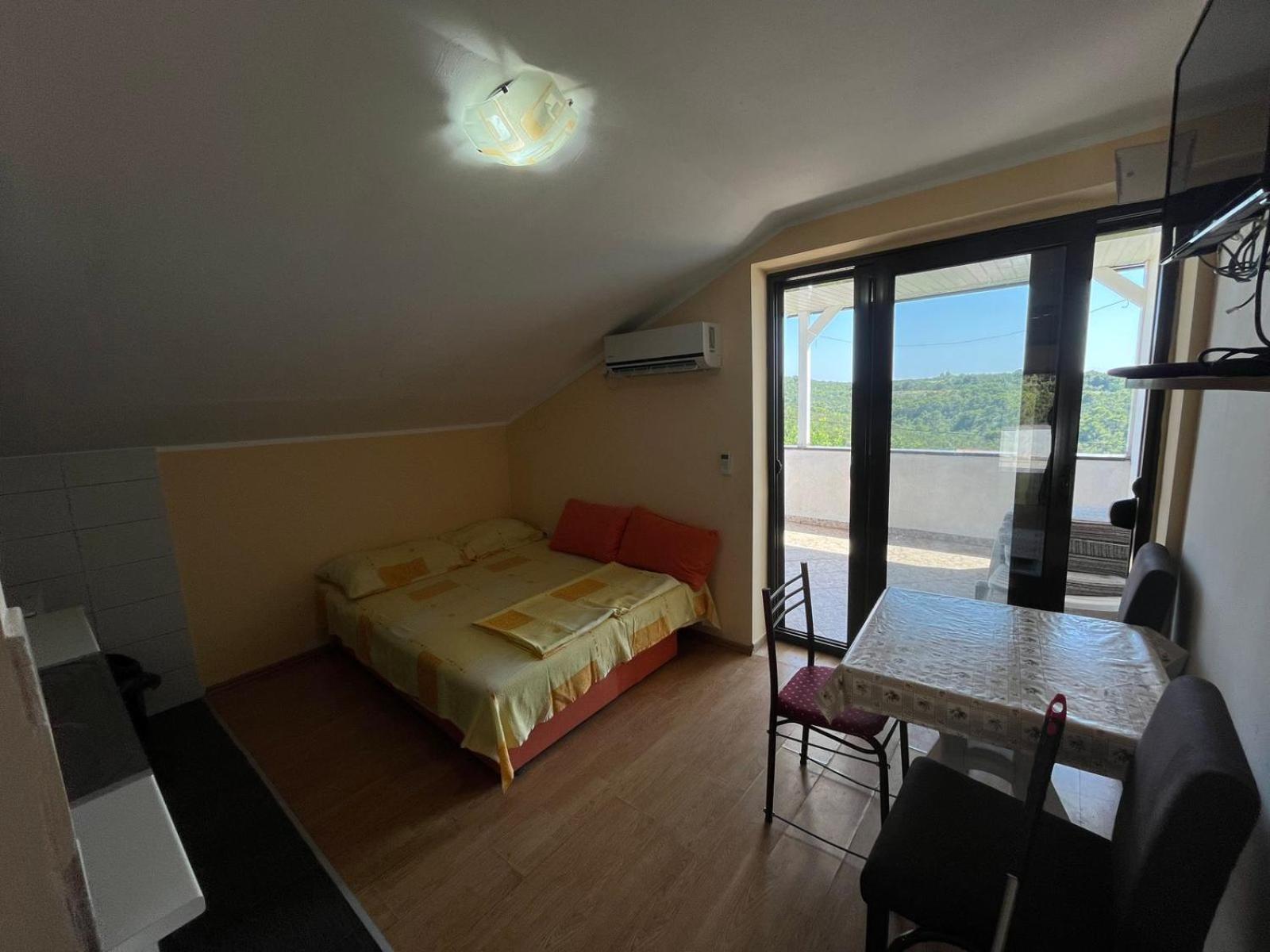 Photo 36