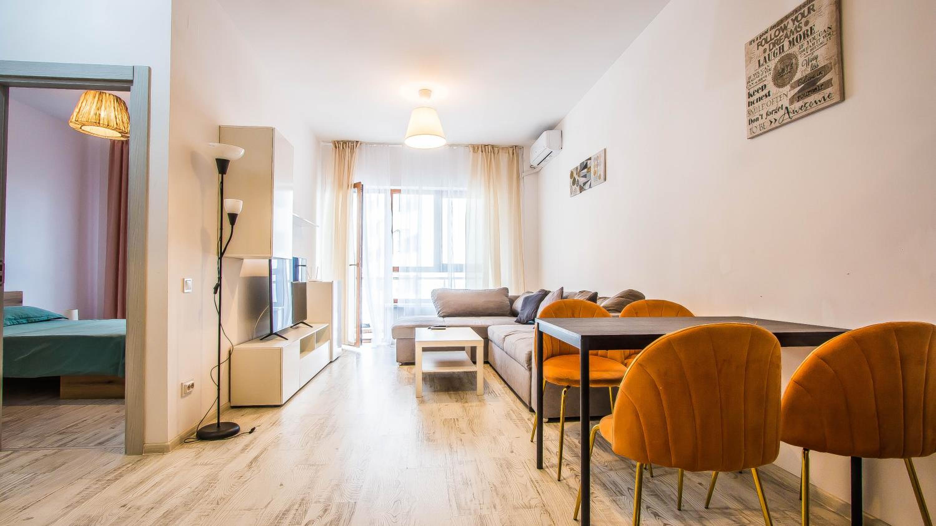 Luxury / Mihai Bravu Apartmens view 3