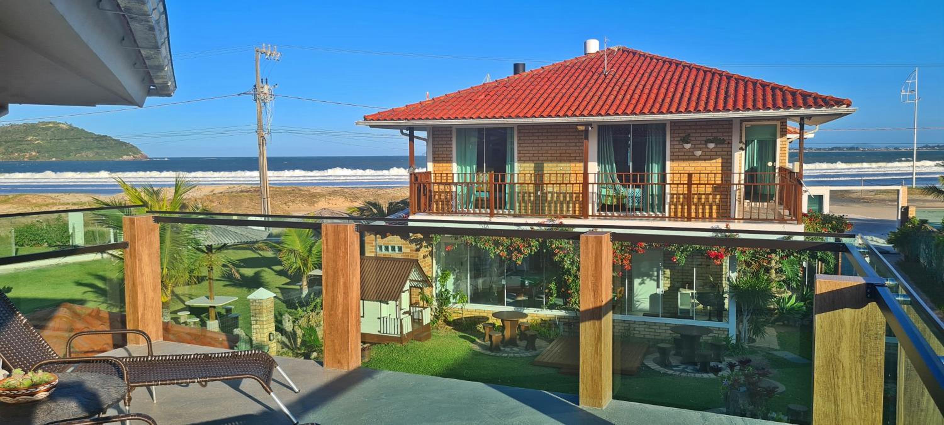 Pousada Recanto Edênico - à beira mar da Praia Ponta do Papagaio, Palhoça SC