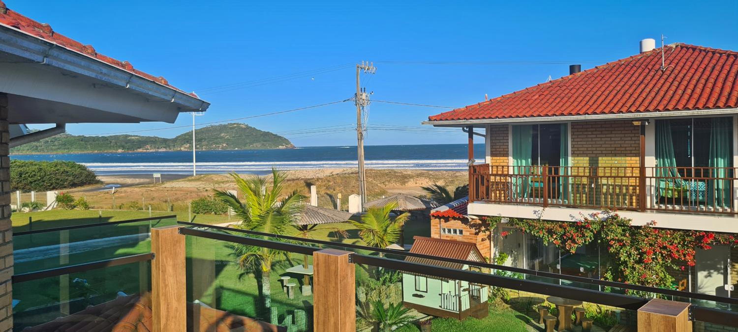 Pousada Recanto Edênico - à beira mar da Praia Ponta do Papagaio, Palhoça SC