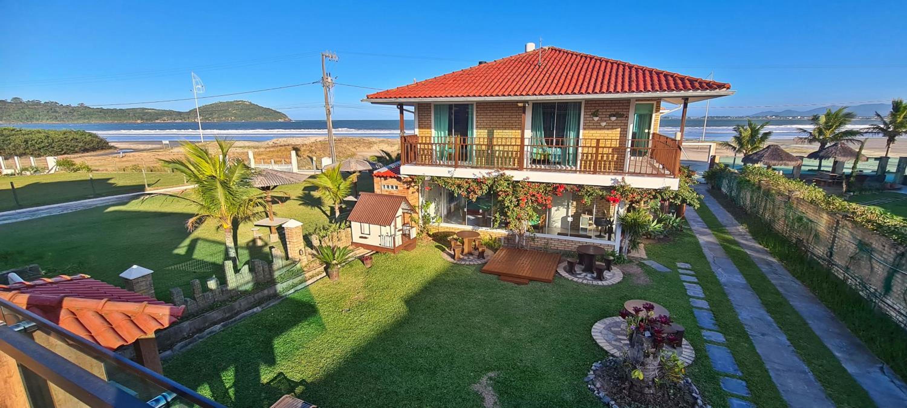 Pousada Recanto Edênico - à beira mar da Praia Ponta do Papagaio, Palhoça SC