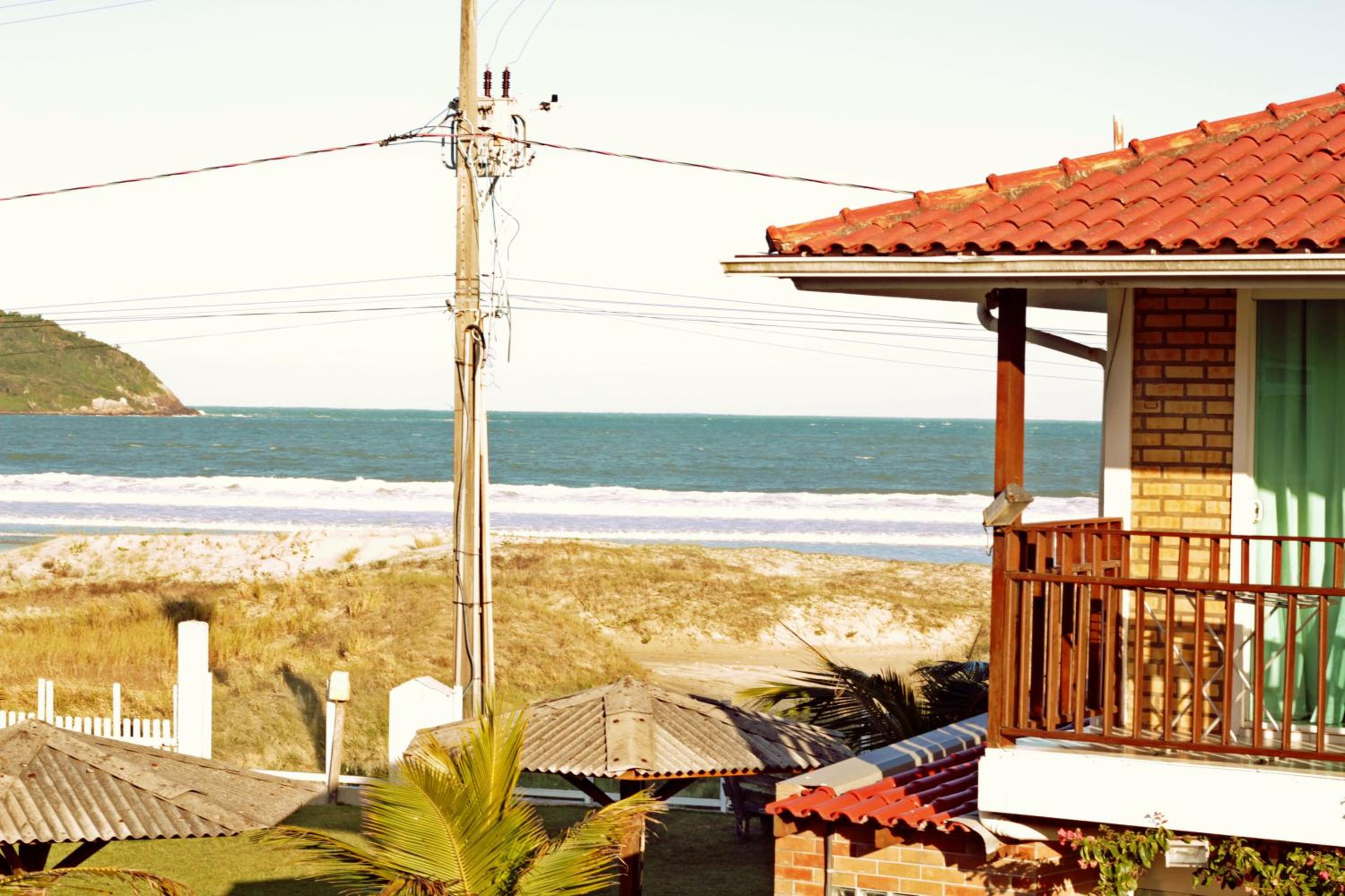 Pousada Recanto Edênico - à beira mar da Praia Ponta do Papagaio, Palhoça SC