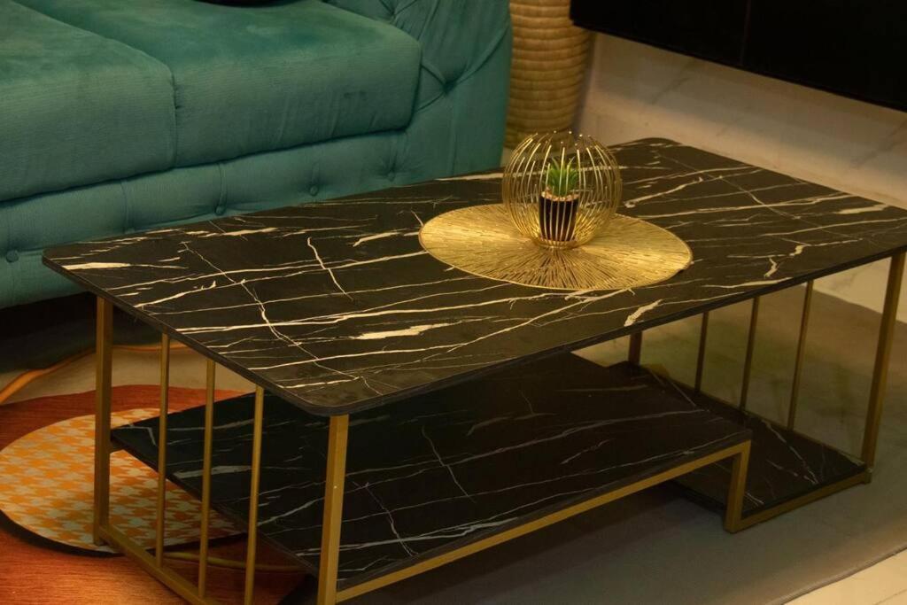 COZY and EXOTIC 3 BED 2 BATH WITH 24HRS LIGHT AND 20 MINS TO AIRPORT, photo 22