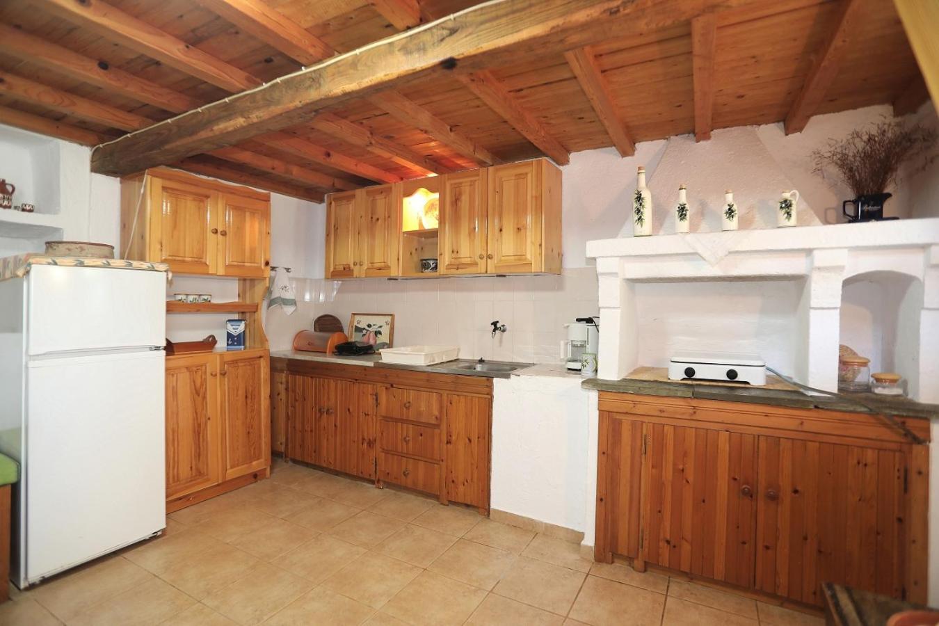 Vathias Cottage photo 5