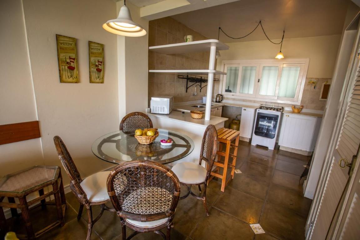 Duplex No 03 de 4 quartos frente ao mar
