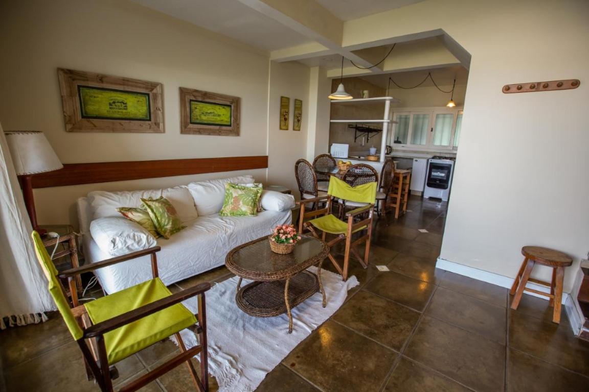 Duplex No 03 de 4 quartos frente ao mar
