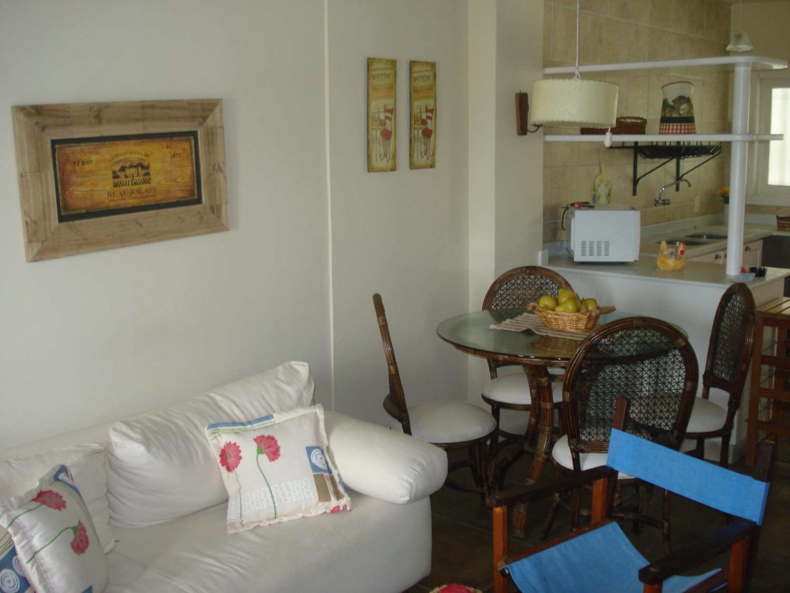 Duplex No 03 de 4 quartos frente ao mar