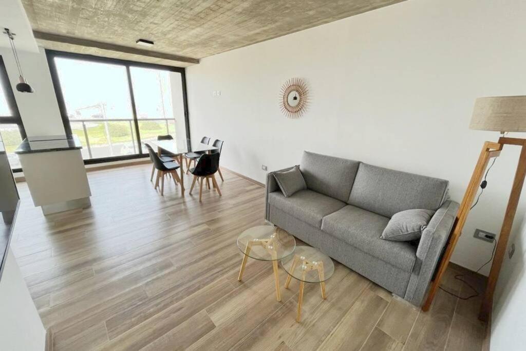 Precioso Departamento Frente al Mar para 1-4 Personas