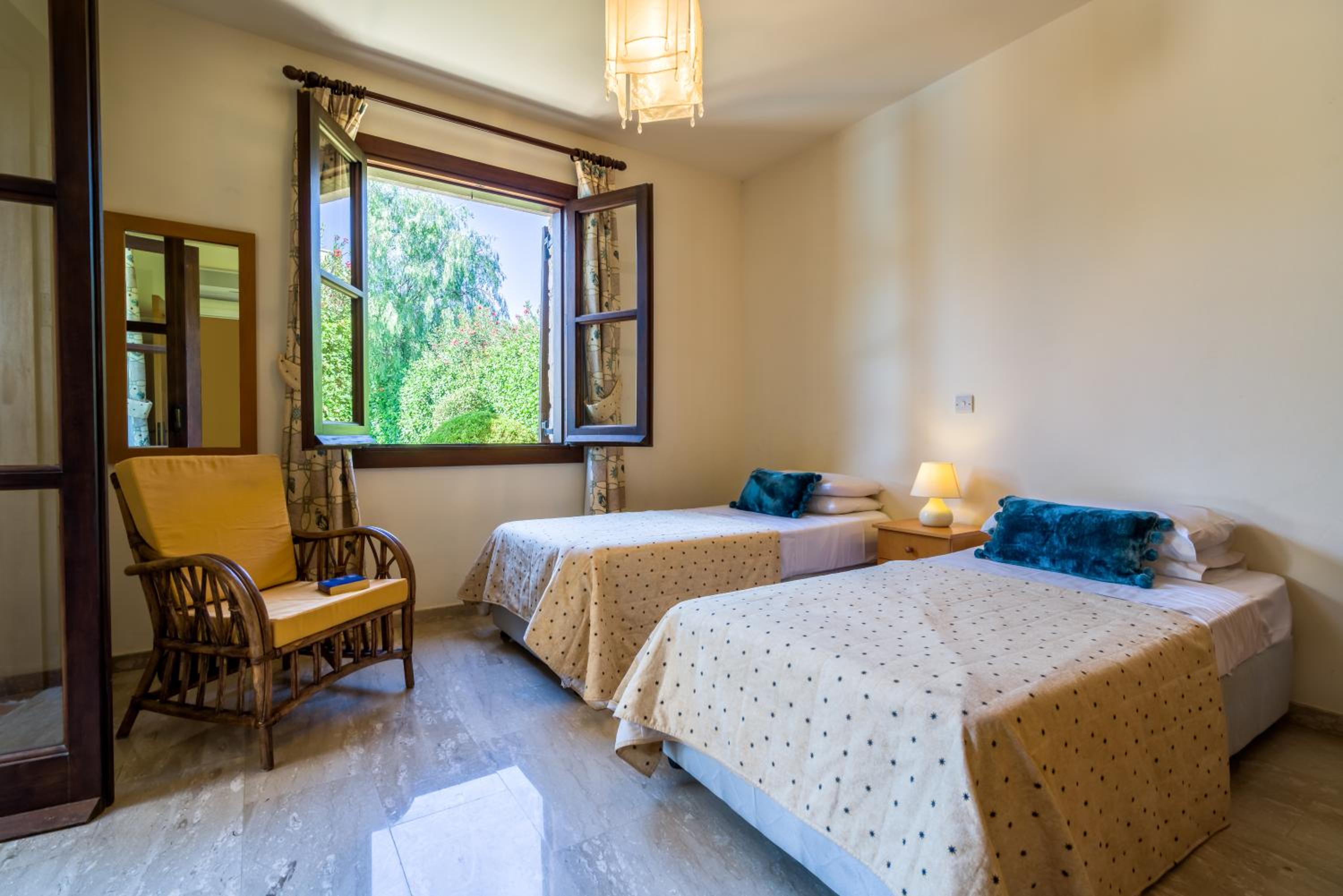 3 bedroom Villa Anarita with private pool, Aphrodite Hills Resort