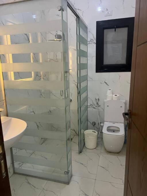 Stunning City Stay in 3 bedroom in Midtown Compound Auc Avenue