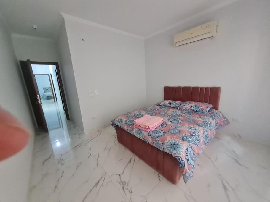 Stunning City Stay in 3 bedroom in Midtown Compound Auc Avenue