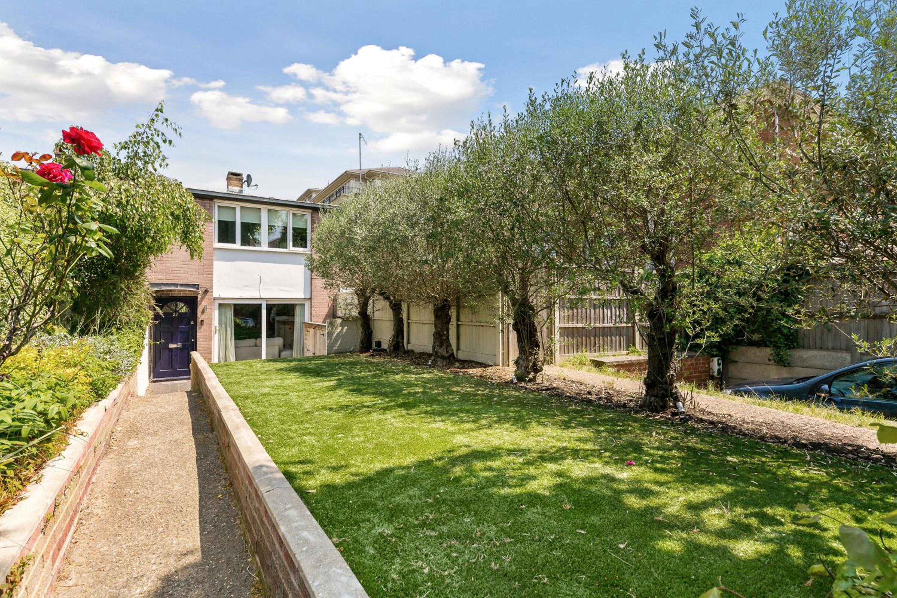 Richmond Riverside Villa 3