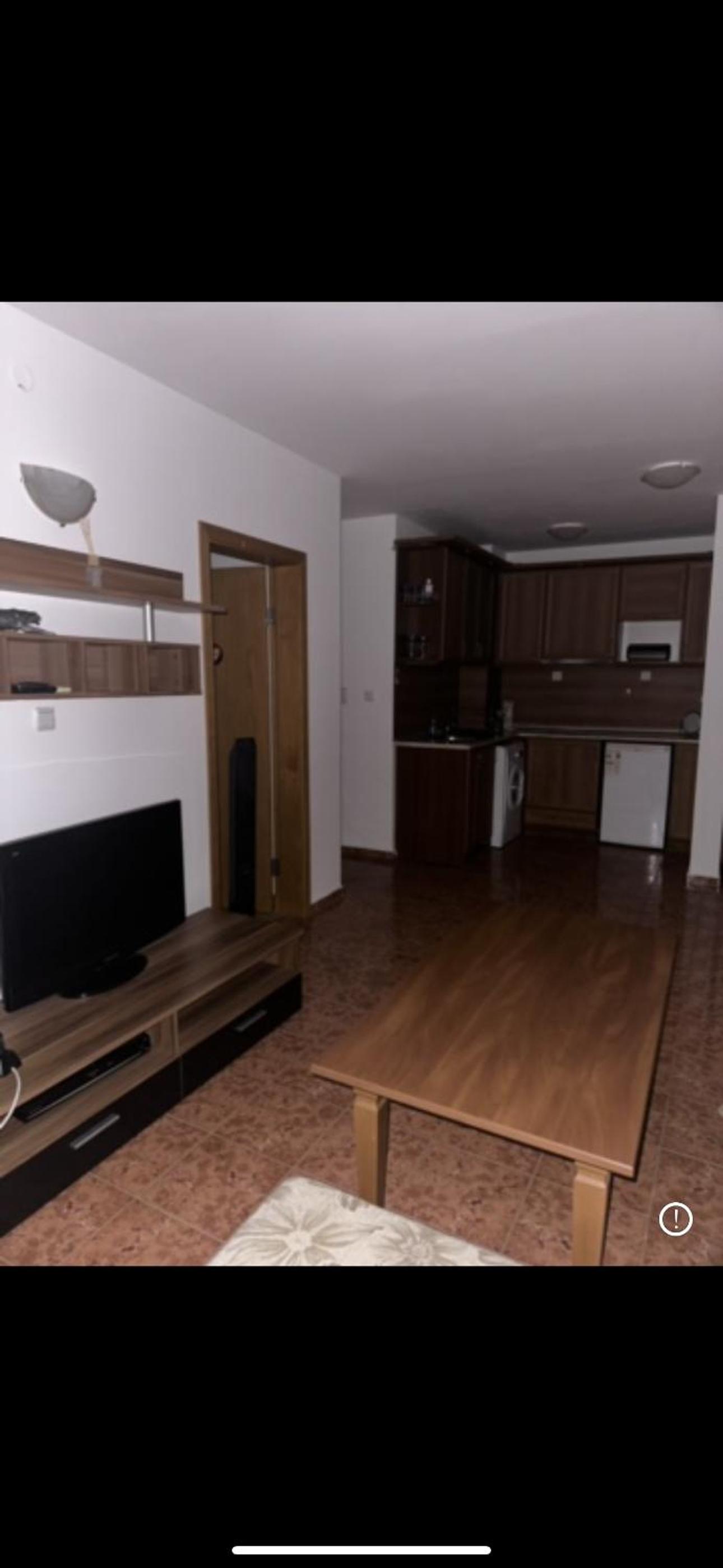 Apartment Complex Anita B22