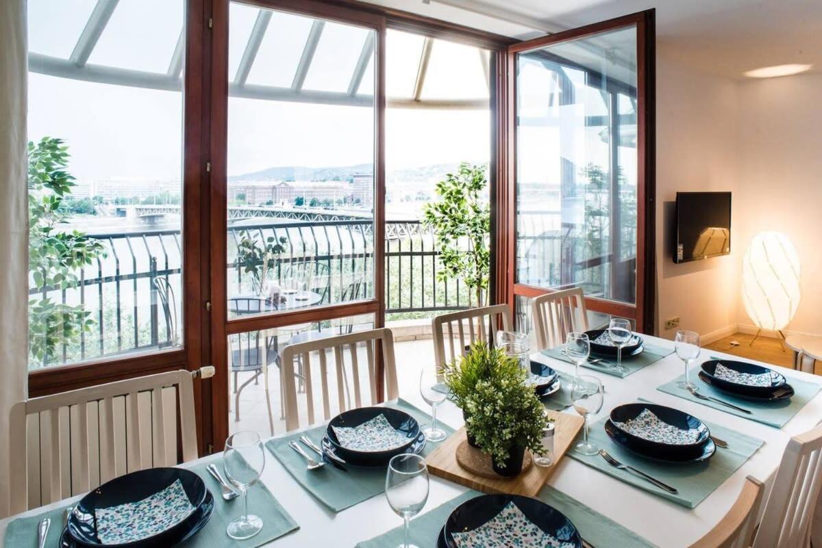 Two-storey riverside panorama apartment