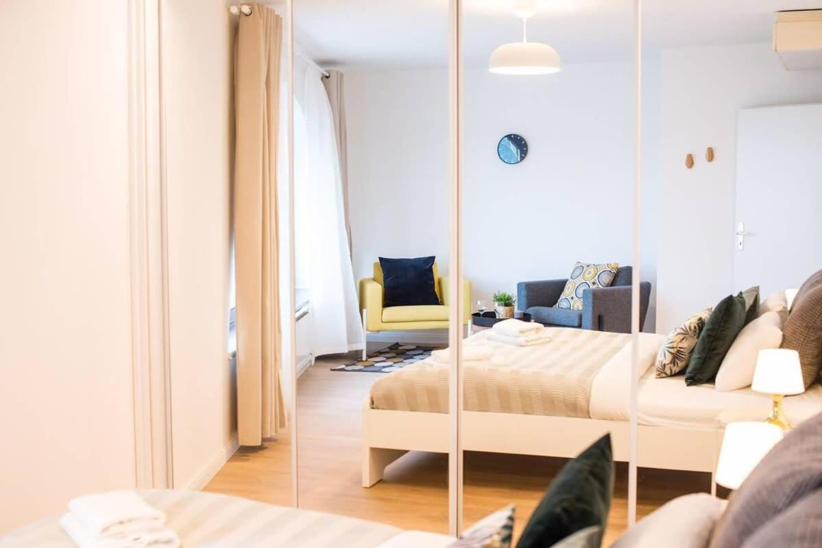 Two-storey riverside panorama apartment